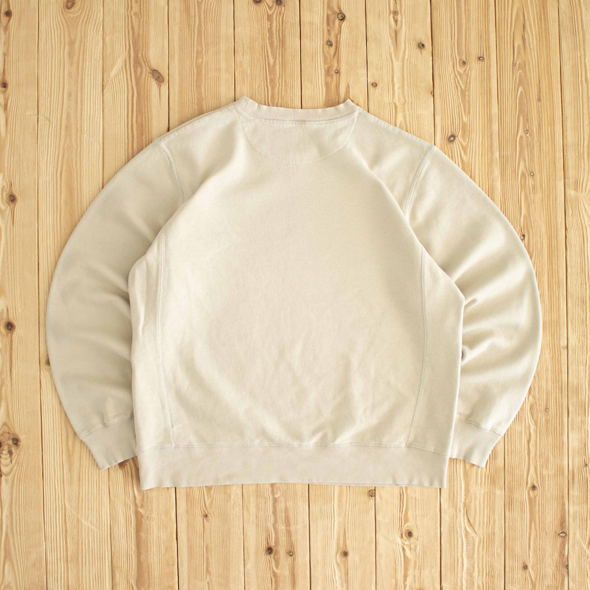 (M) Nike Vintage Essential Embroidered Sweatshirt Beige