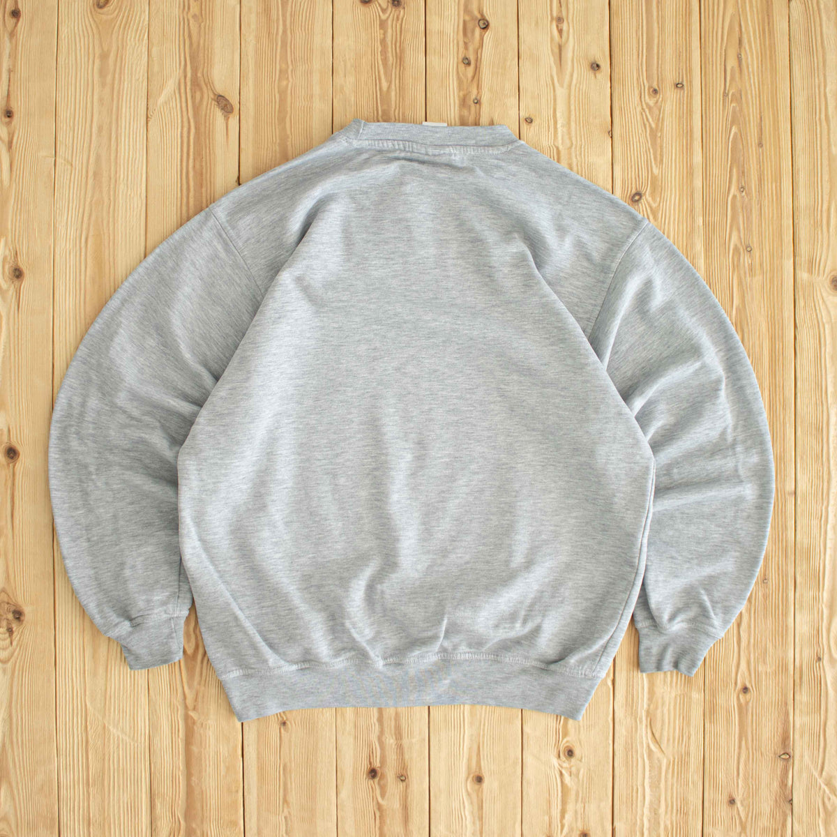 (L/XL) Reebok Classic Vintage Embroidered Sweatshirt Gray