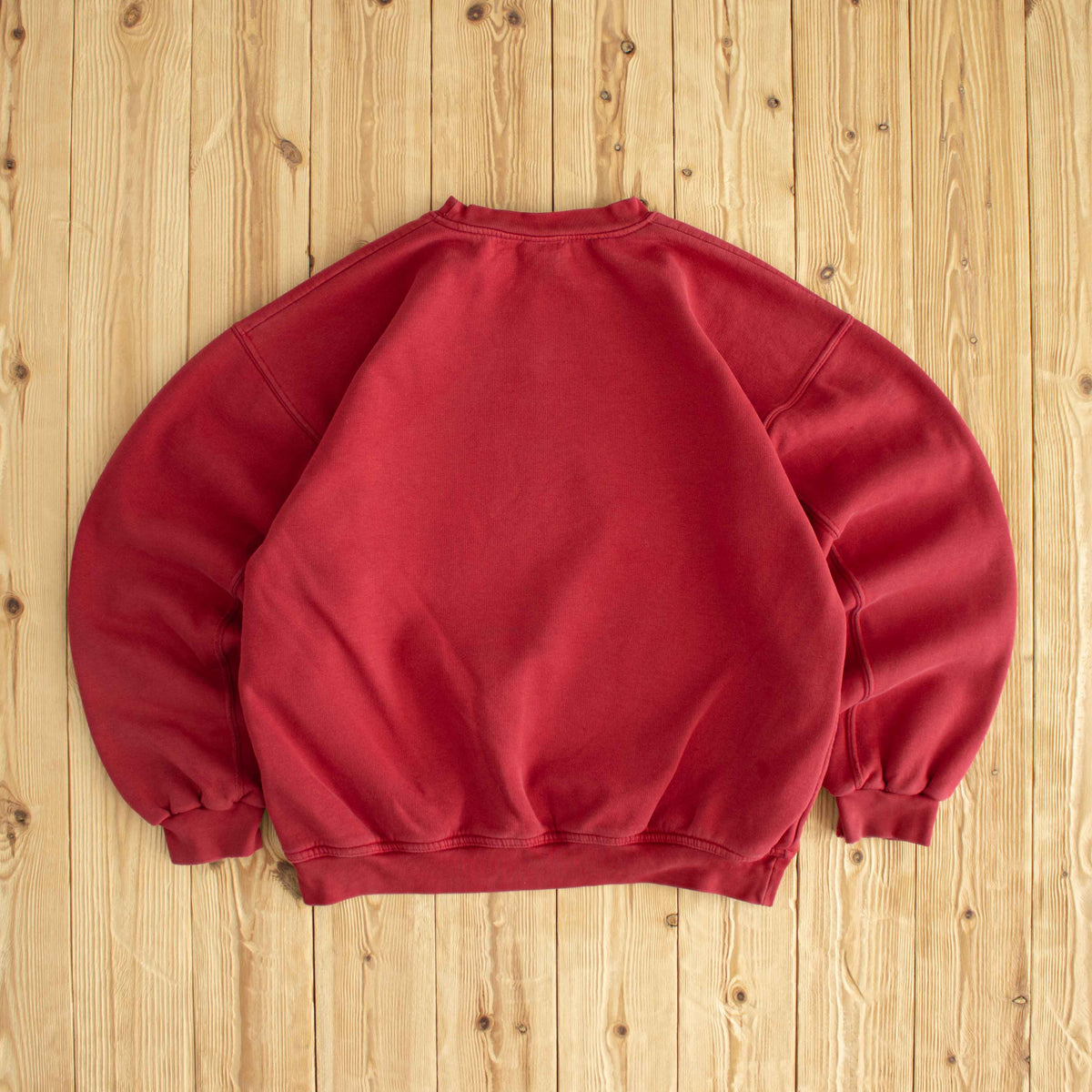 (M) Nike Basketball Hoops Y2k Sweatshirt Red