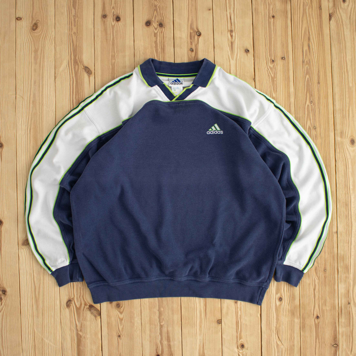 (L) Adidas Vintage Essential Embroidered Sweatshirt Blue