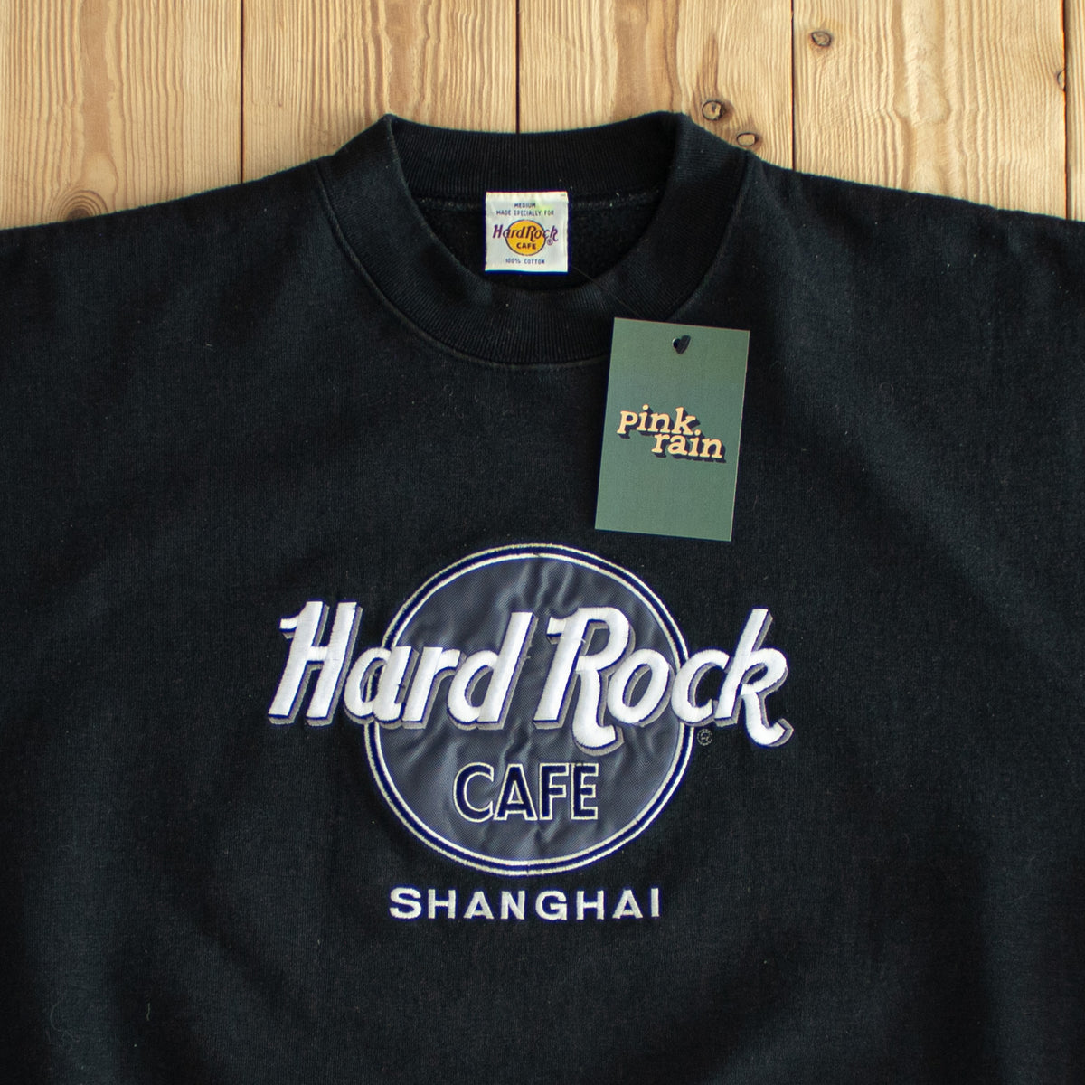 (M) Hard Rock Cafe Shanghai Vintage Embroidered Sweatshirt Black