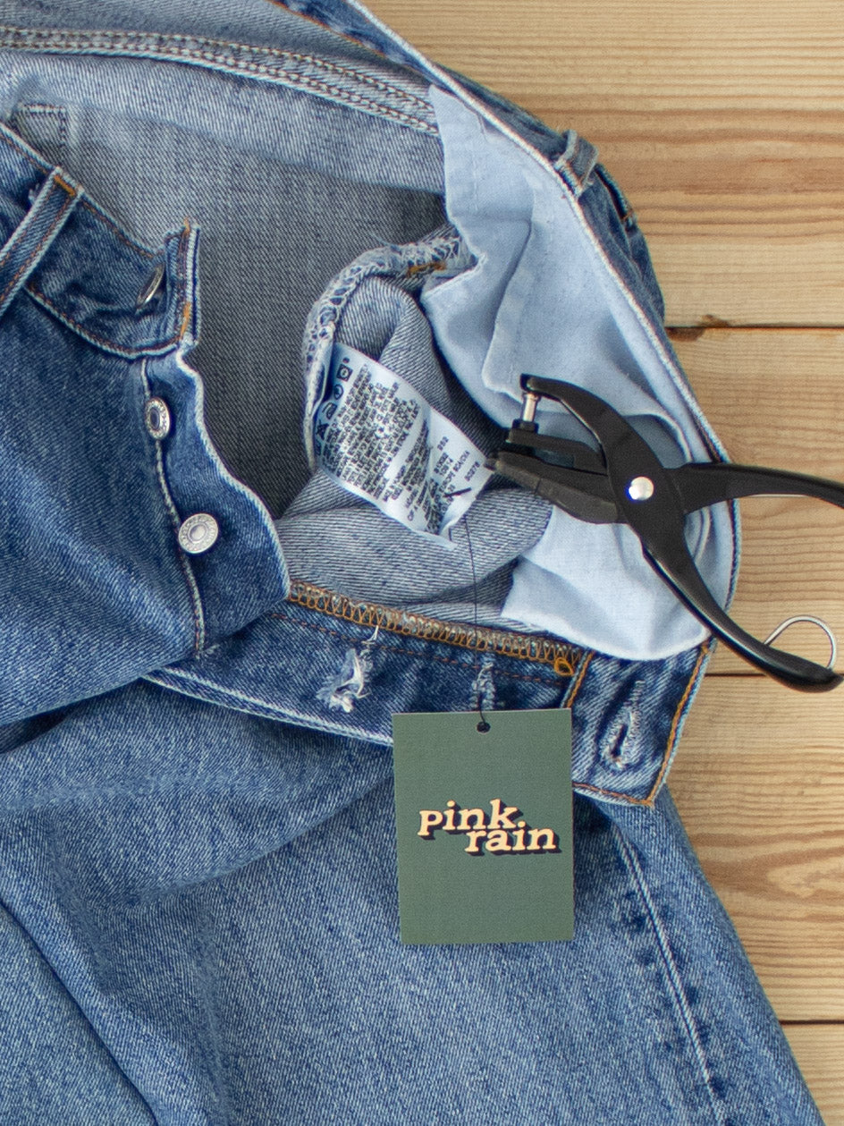 (W31 L32) Reworked Vintage Levi's 501 Jeans