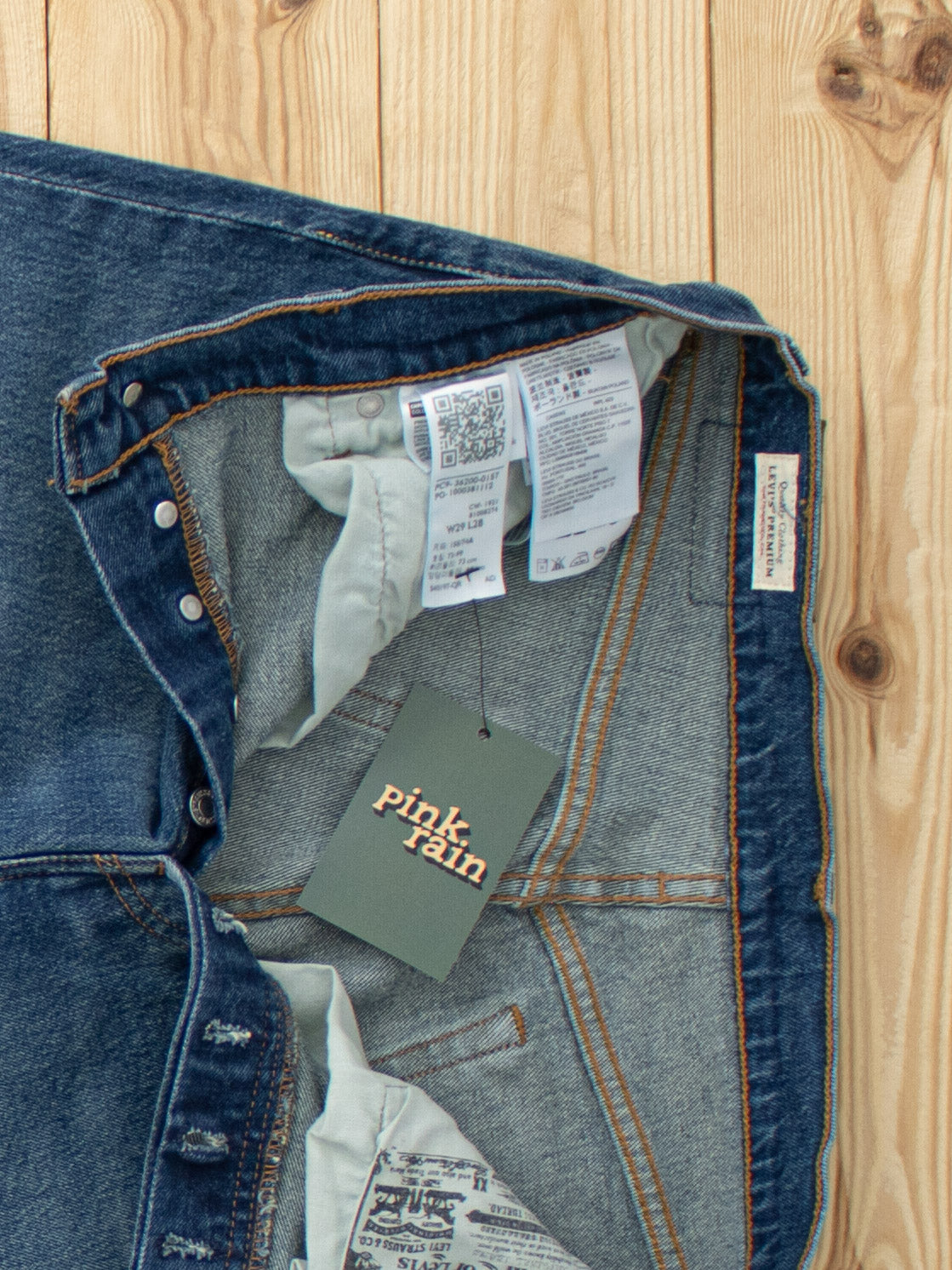 (W29 L28) Reworked Vintage Levi's 501 Jeans