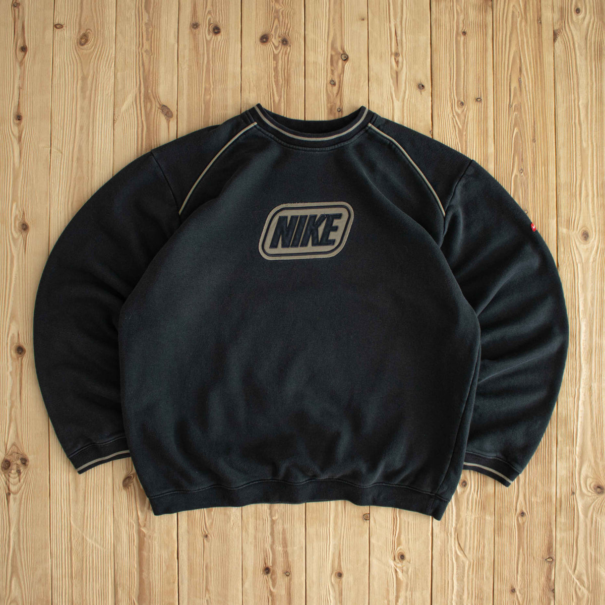 (XL) Nike Spell Out Vintage Embroidered Sweatshirt Black