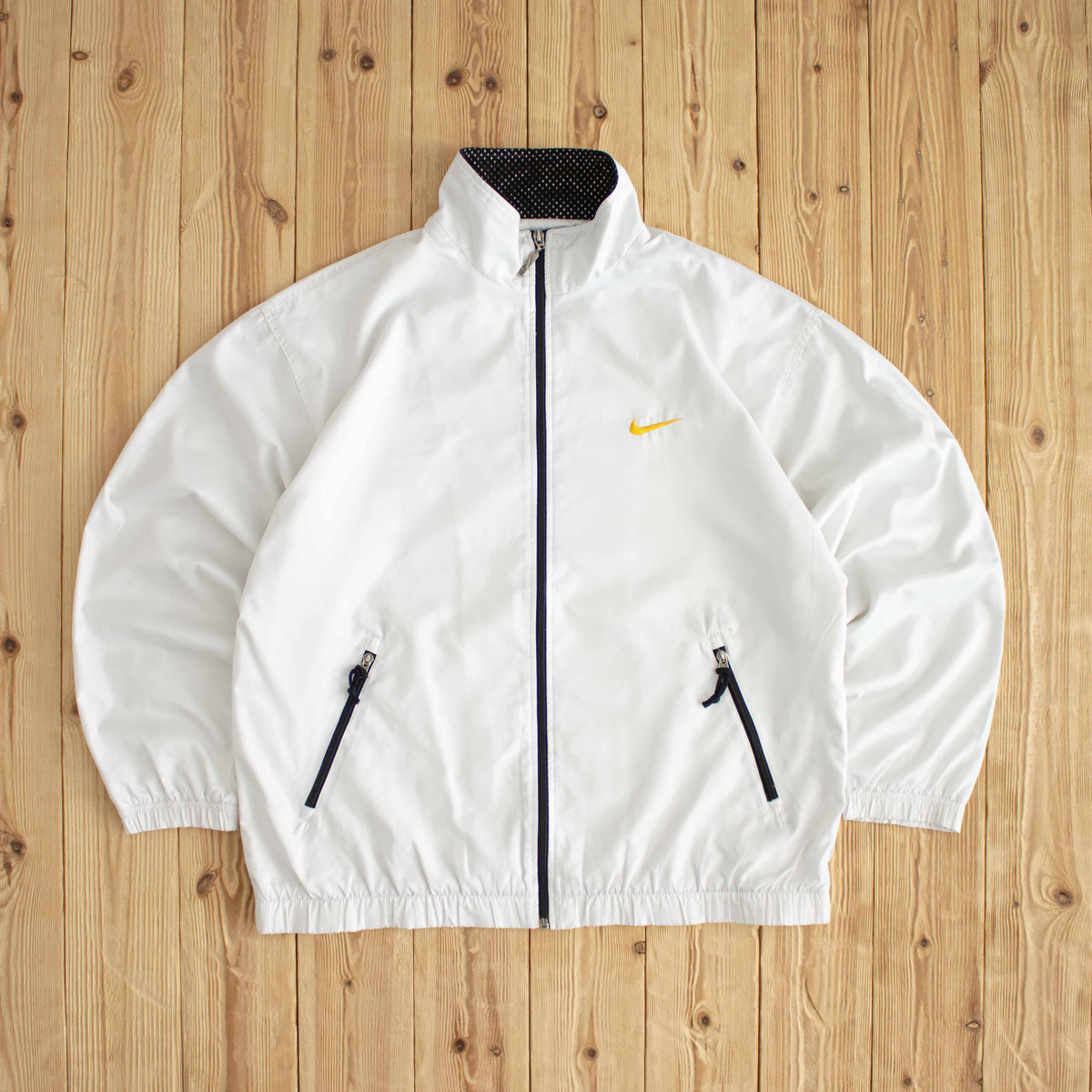 (M/L) Nike Vintage Embroidered Light Jacket White