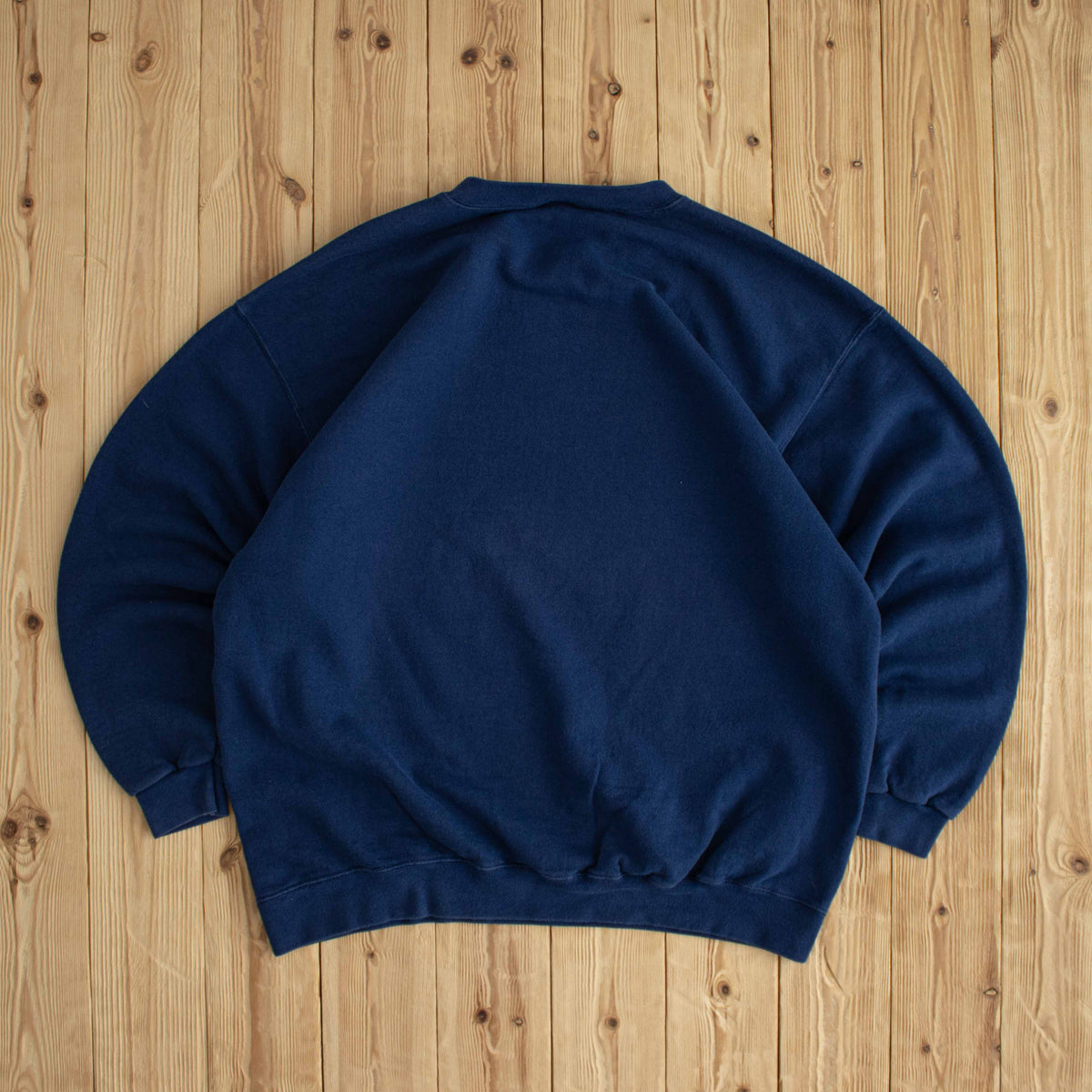 (XL) Nike Town Chicago Vintage Embroidered Sweatshirt Blue