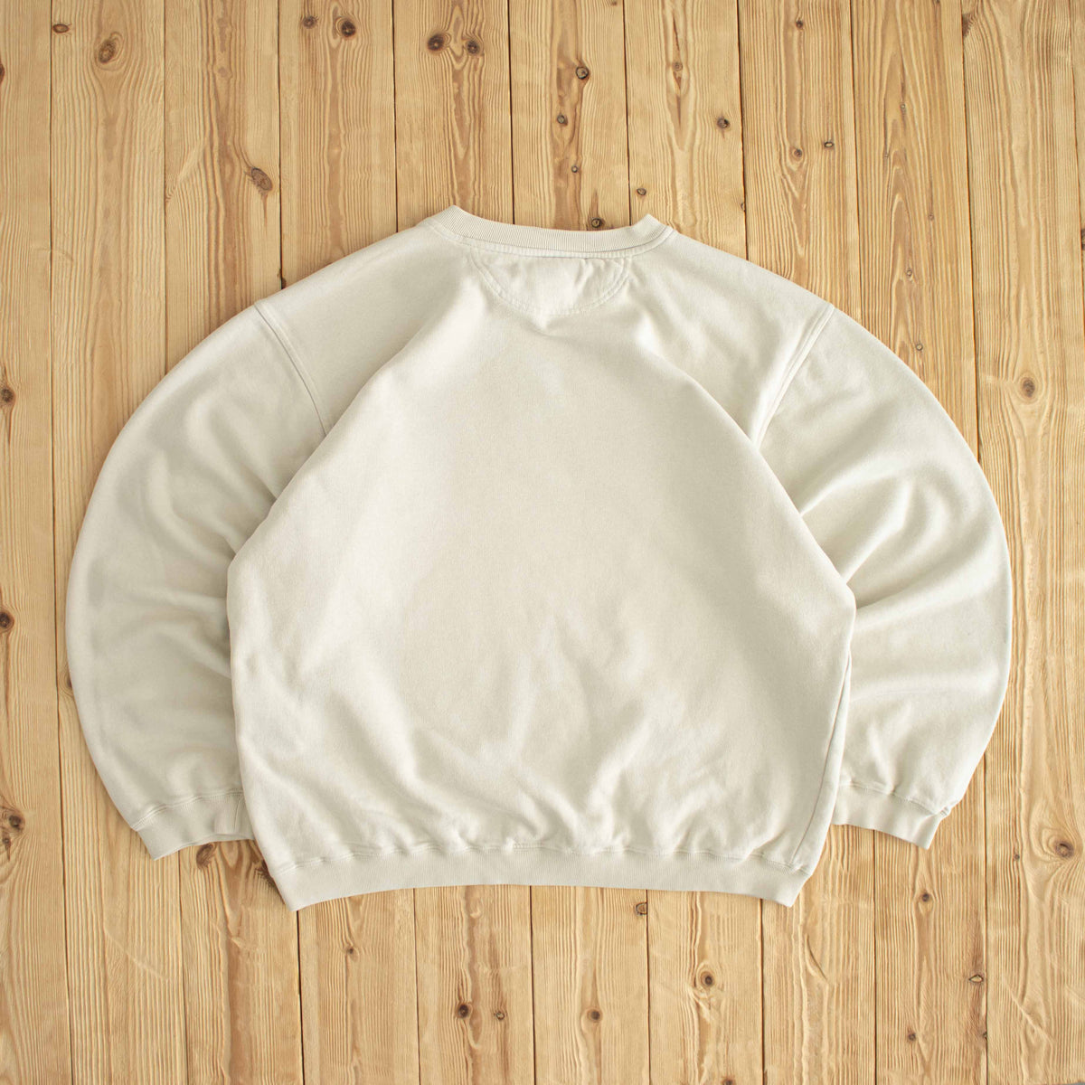 (L) Nike Essential Vintage Embroidered Sweatshirt Beige