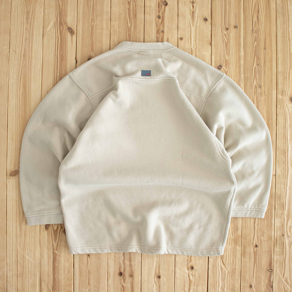 (M) Nike Swoosh Y2K Sweatshirt Beige