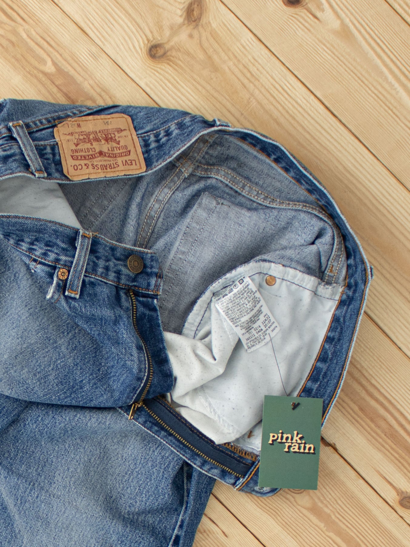 (W32/L32) Vintage Levi's 751 Jeans