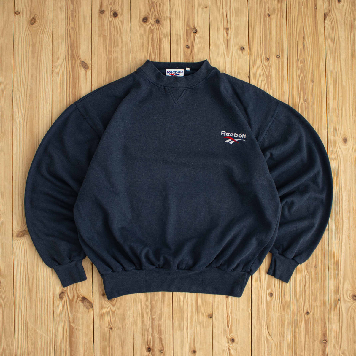 (M/L) Reebok Vintage Essential Embroidered Sweatshirt Blue