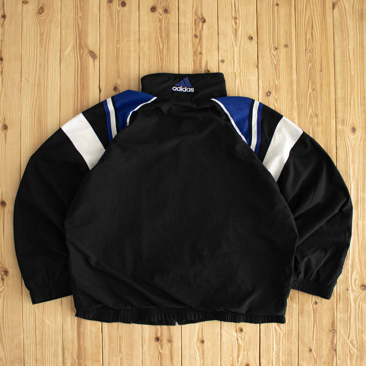 (M/L) Adidas Vintage Embroidered Jacket Black