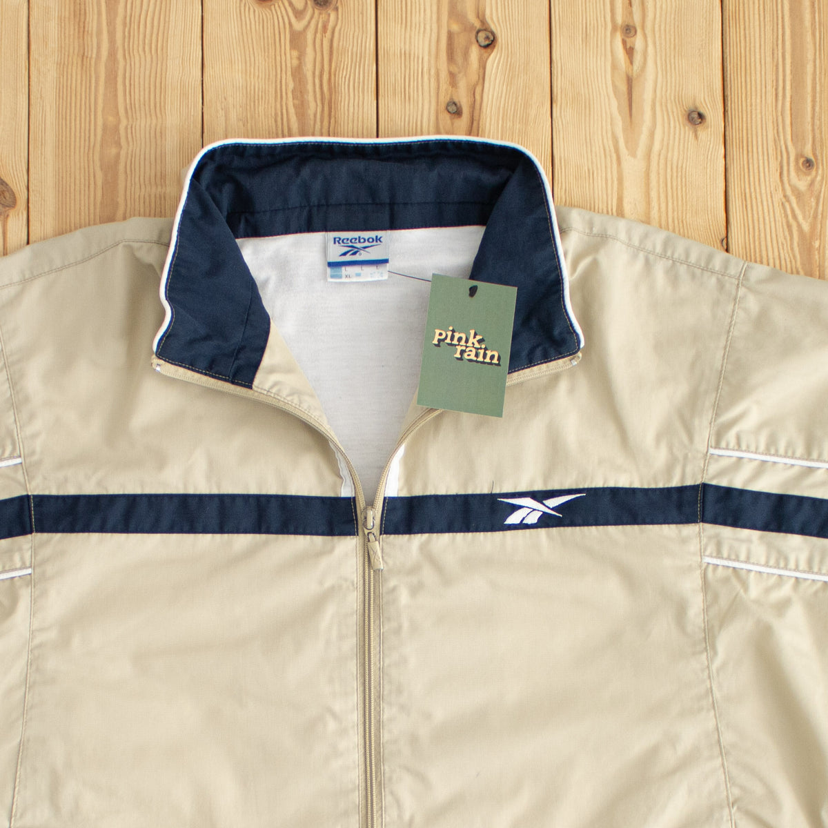 (L/XL) Reebok Vintage Embroidered Jacket Beige