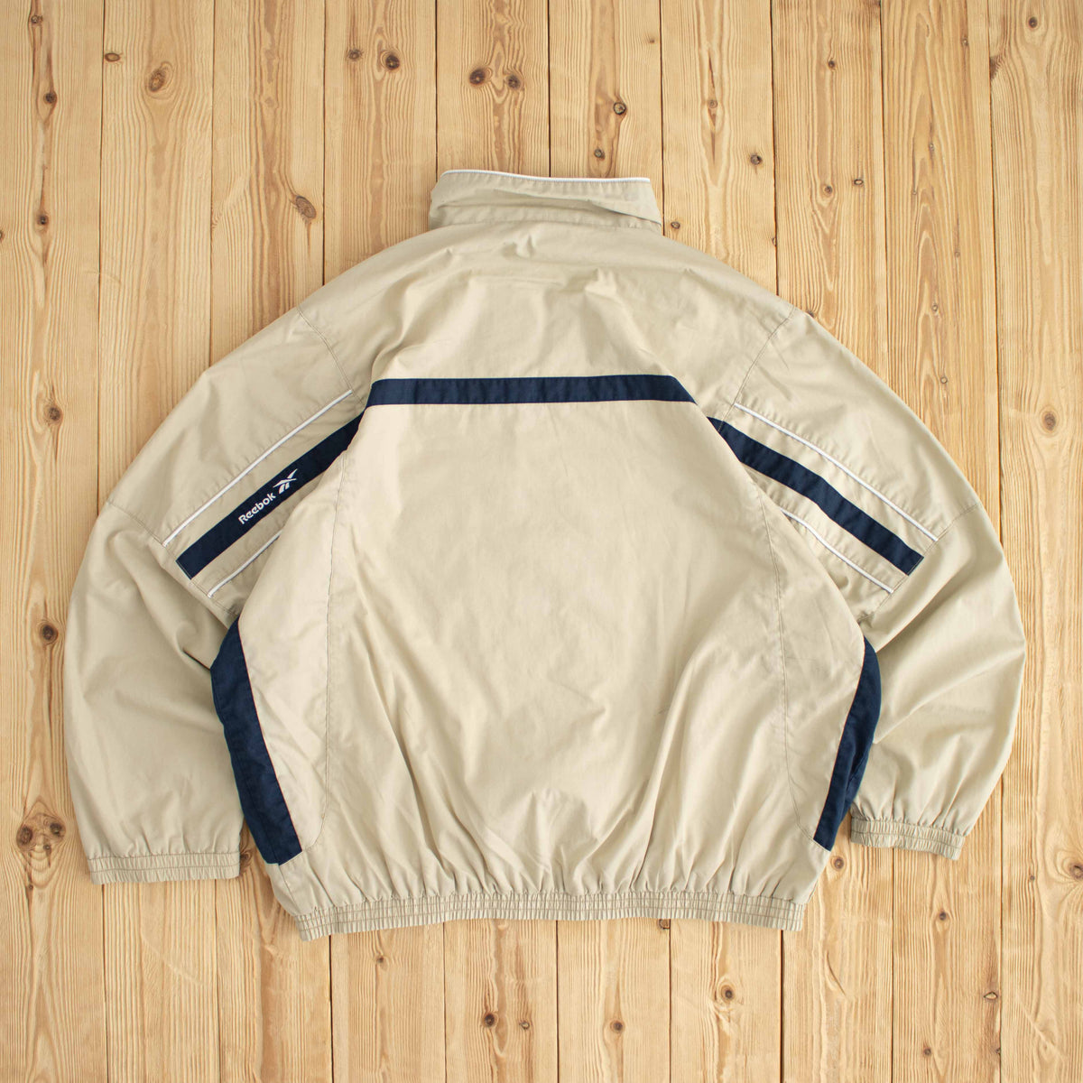 (L/XL) Reebok Vintage Embroidered Jacket Beige