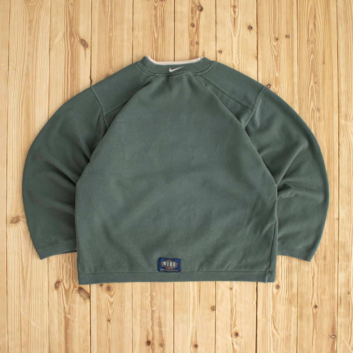 (S) Nike Spell Out Vintage Limited Edition Embroidered Sweatshirt Green