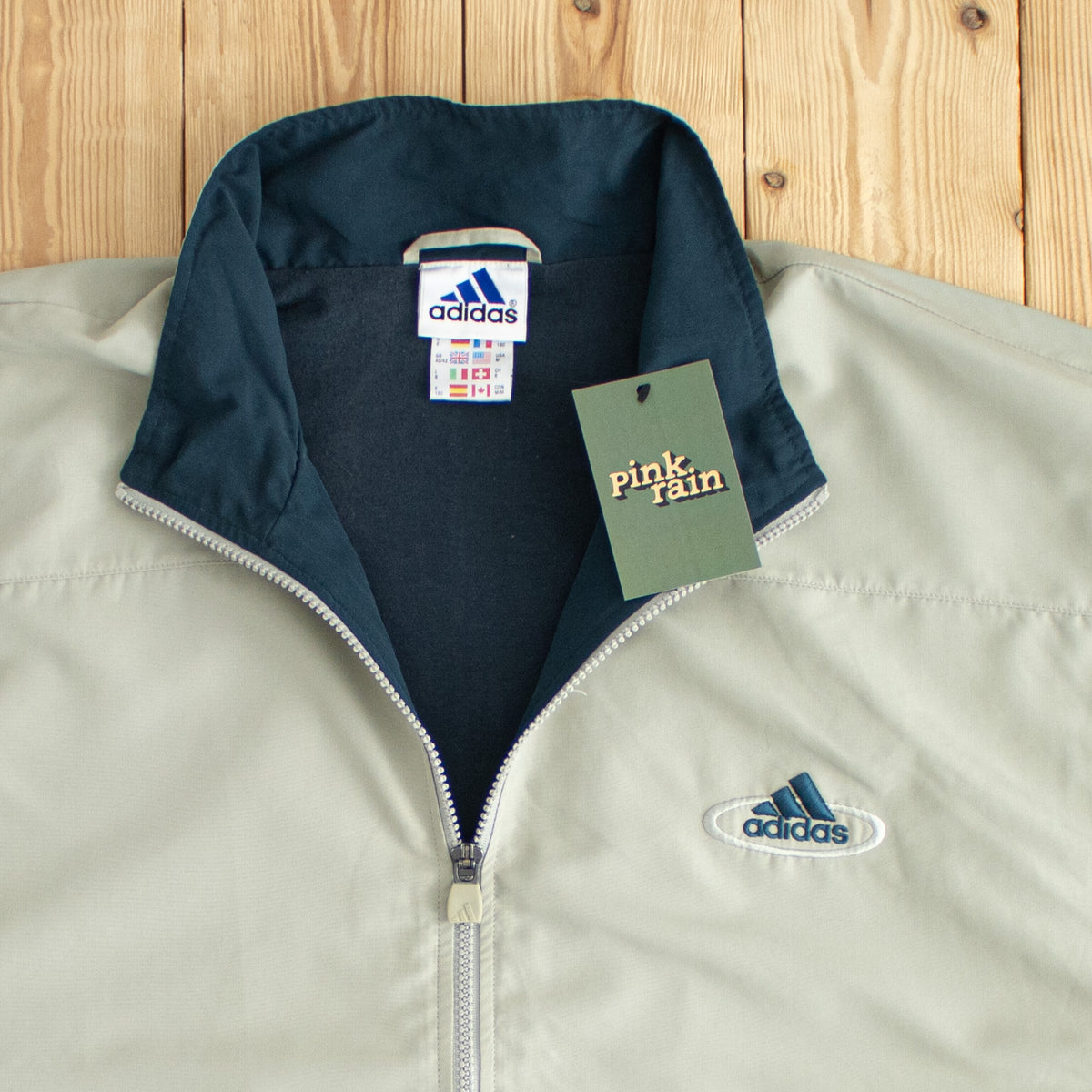 (L) Adidas Vintage Embroidered Jacket Beige