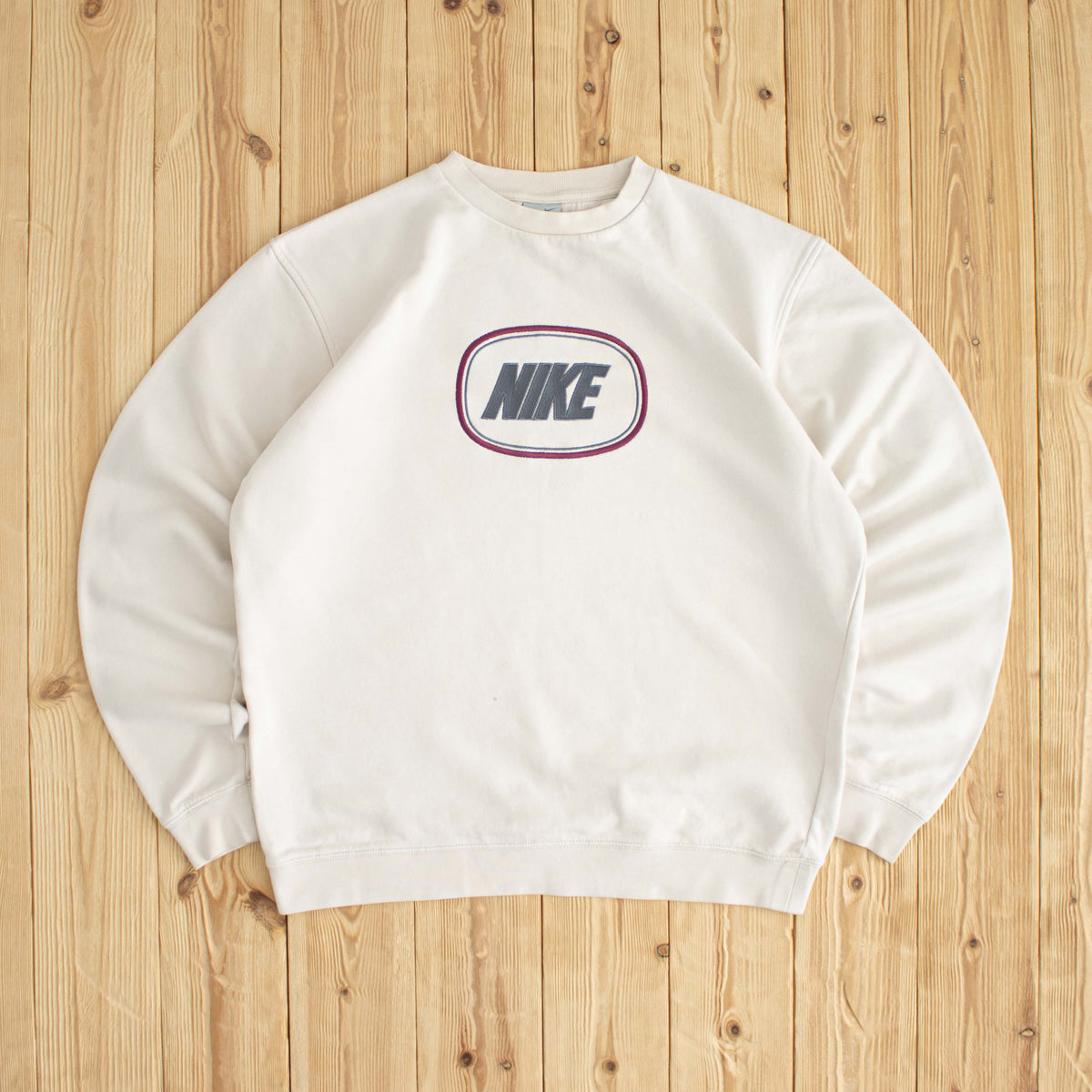 (M) Nike Spell Out Vintage Embroidered Sweatshirt Beige