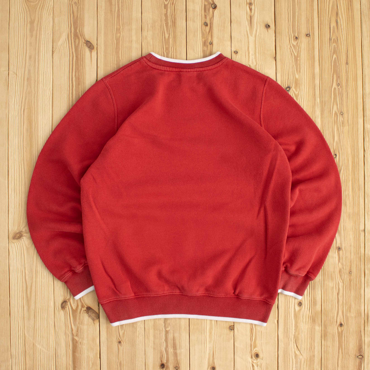 (S) Nike Swoosh Vintage Embroidered Sweatshirt Red