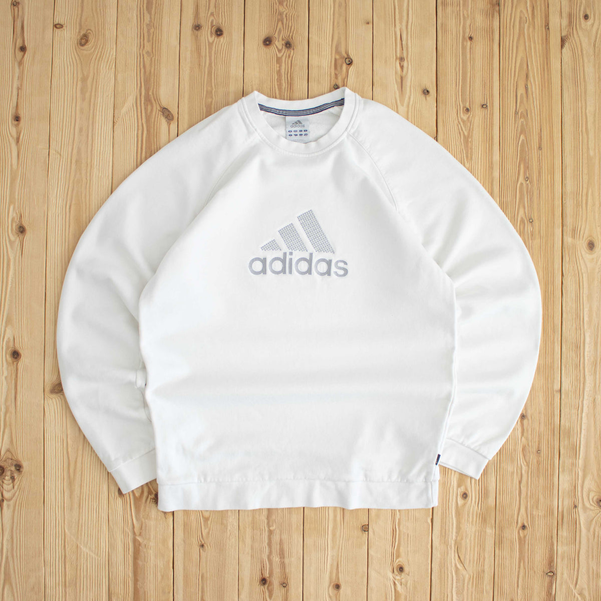(L) Adidas Vintage Embroidered Sweatshirt White