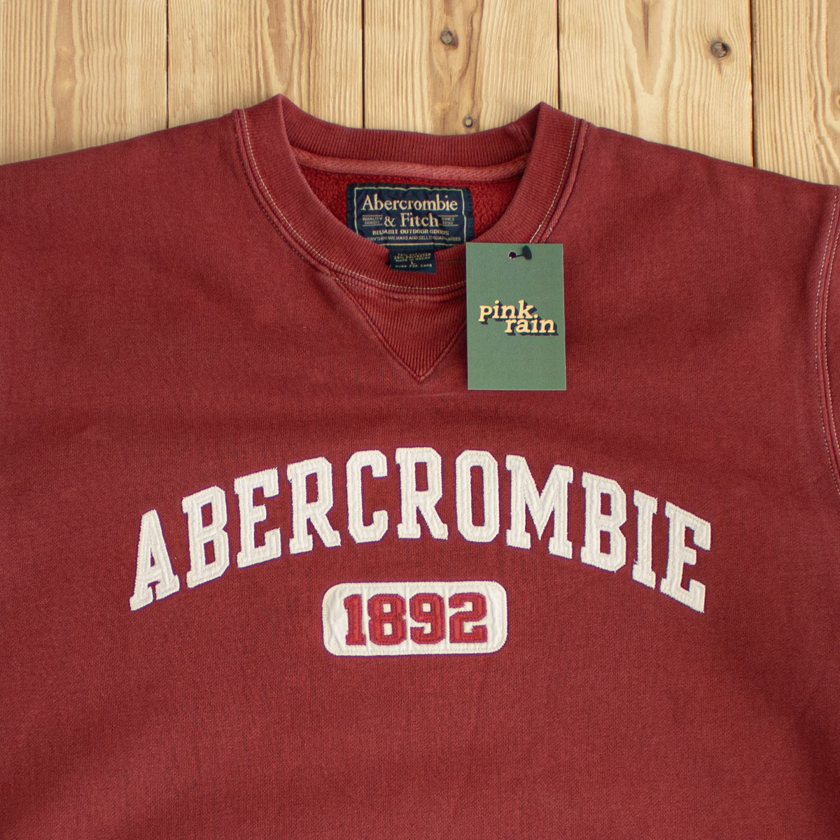 (L) Abercrombie & Fitch Vintage Embroidered Sweatshirt Red Burgundy