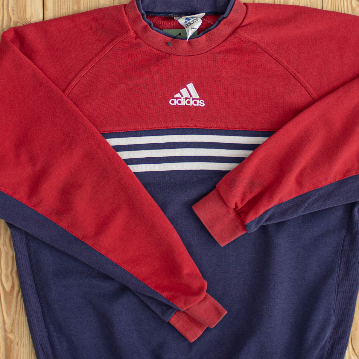 (L) Adidas Center Logo Vintage Embroidered Sweatshirt Blue