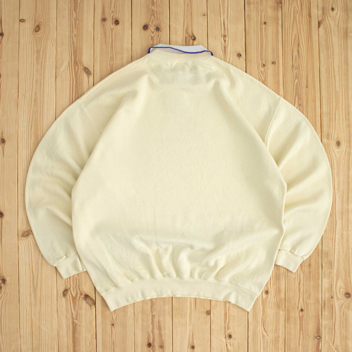 (XL) Lee Alaska Vintage Embroidered Sweatshirt Yellow