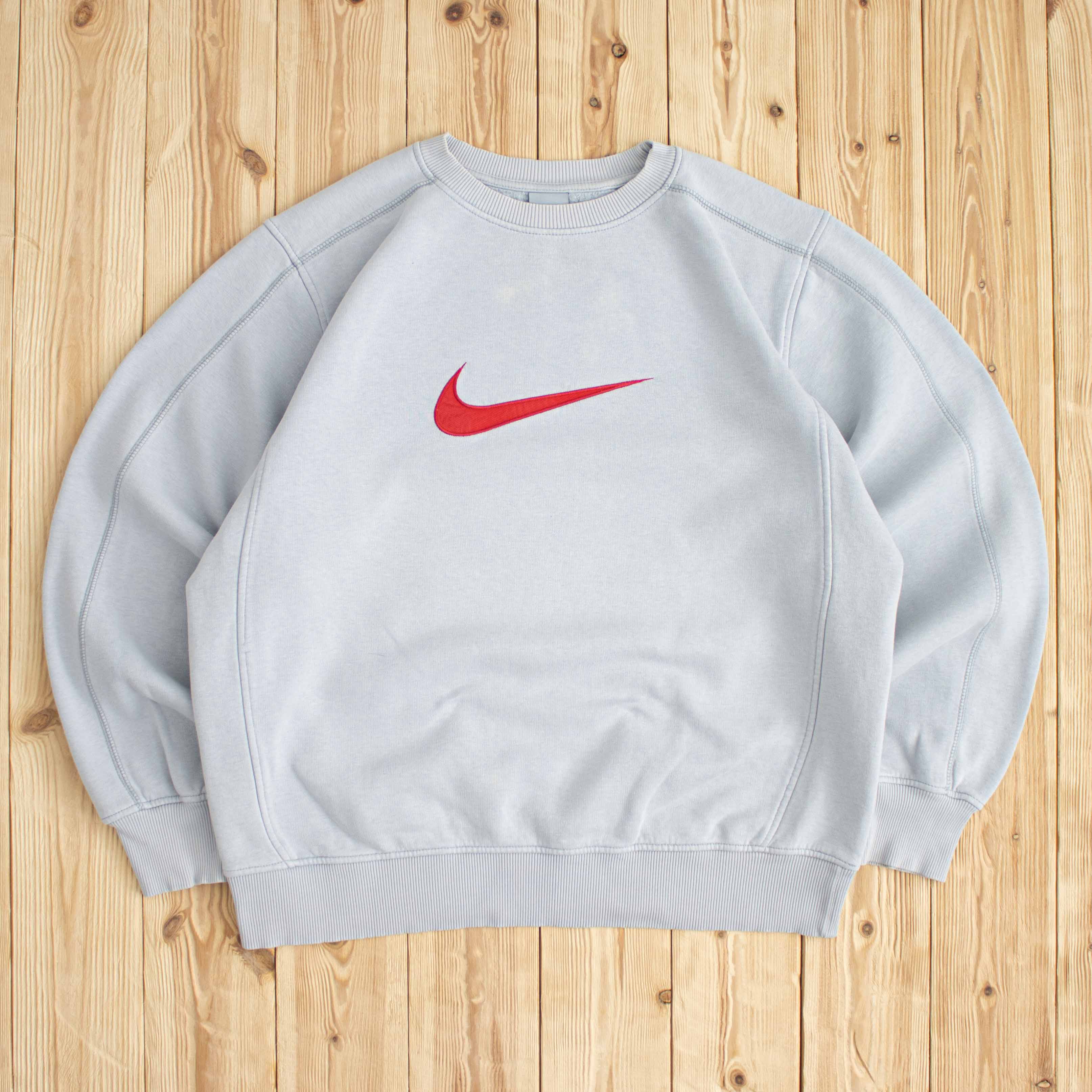 (L) Vintage Nike Swoosh Embroidered Sweatshirt