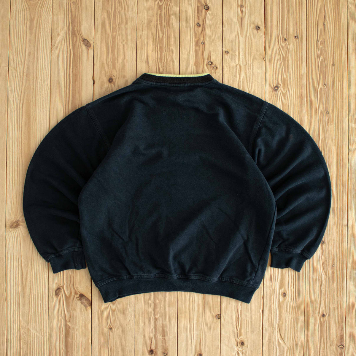 (S) Adidas Vintage Essential Embroidered Sweatshirt Black