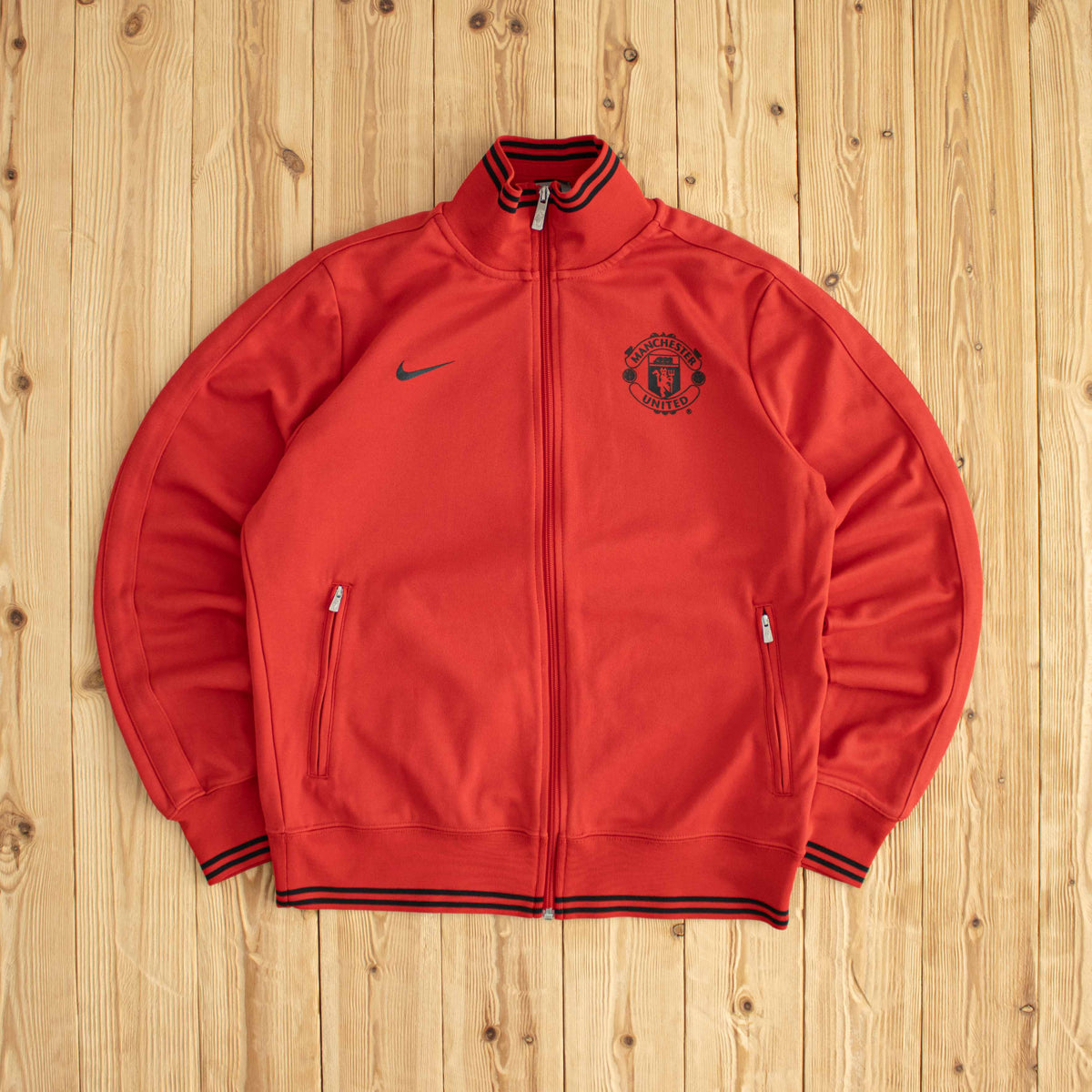 (L) Nike Manchester United Full-Zip Sweatshirt Red