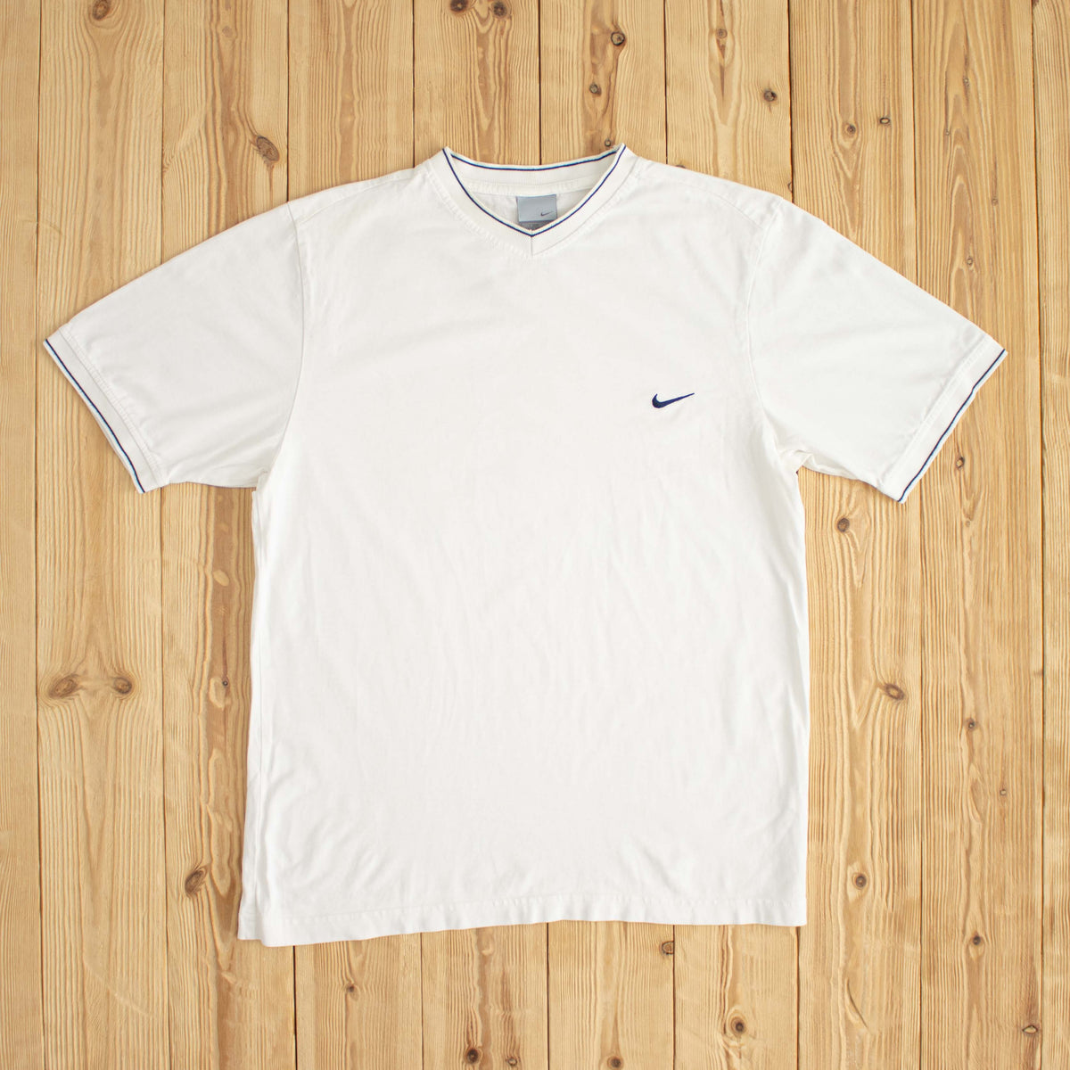 (M) Nike Vintage Essential Embroidered T-Shirt White