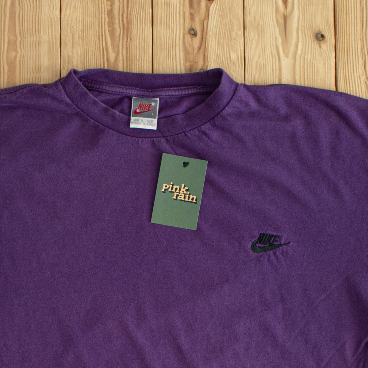 (L/XL) Nike Vintage Essential Embroidered T-Shirt Purple