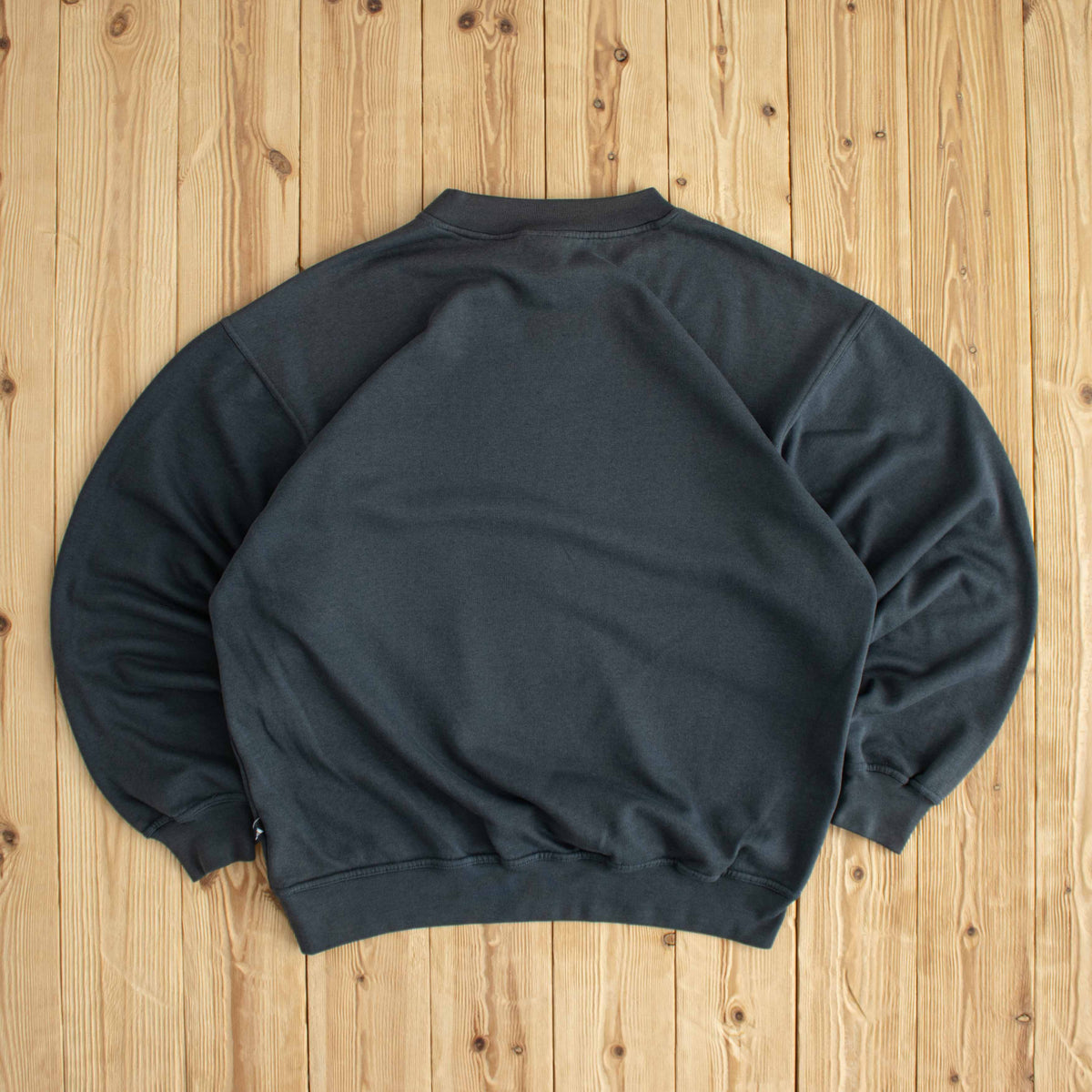 (L) Adidas Logo Vintage Embroidered Sweatshirt Gray