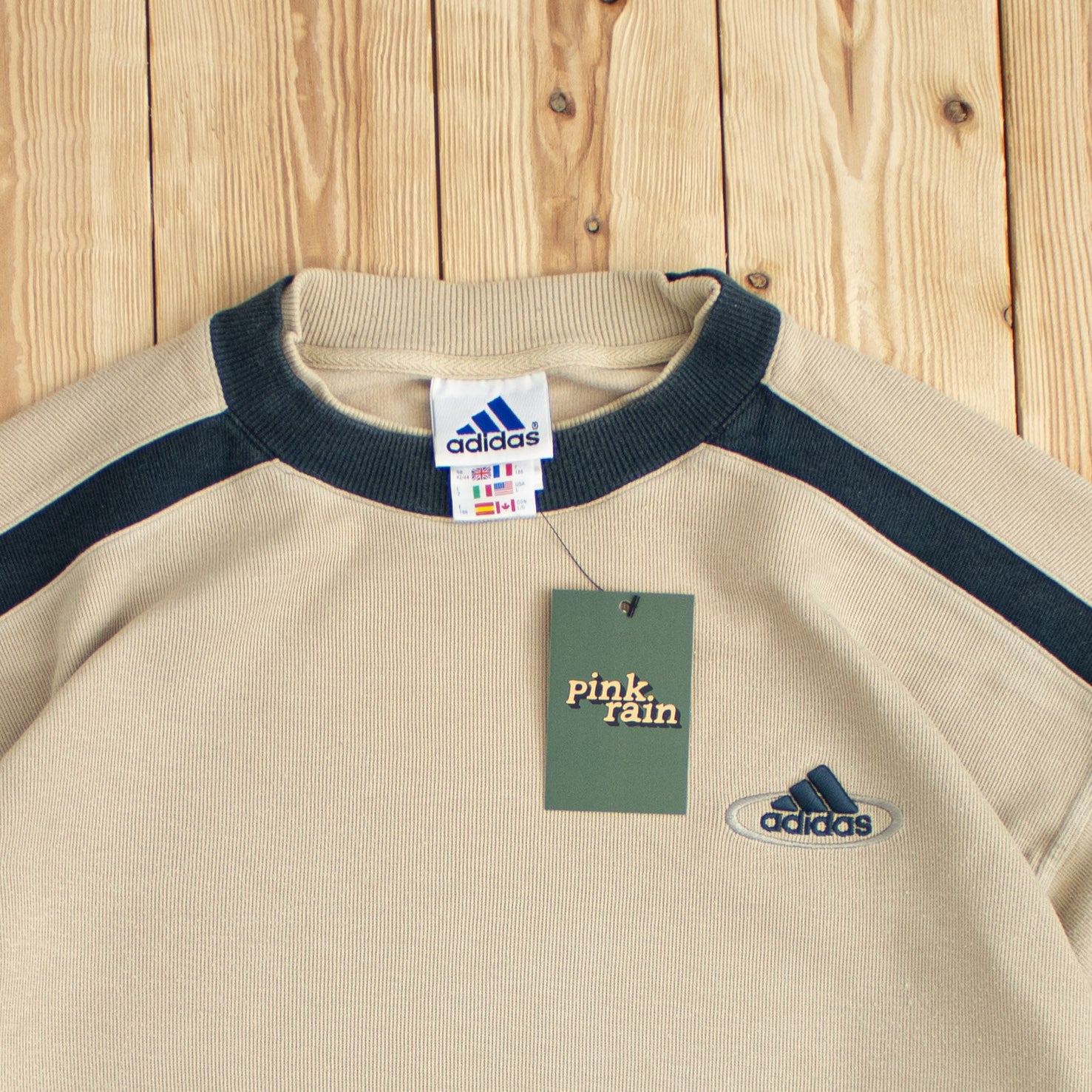 (L) Vintage Adidas Embroidered Sweatshirt