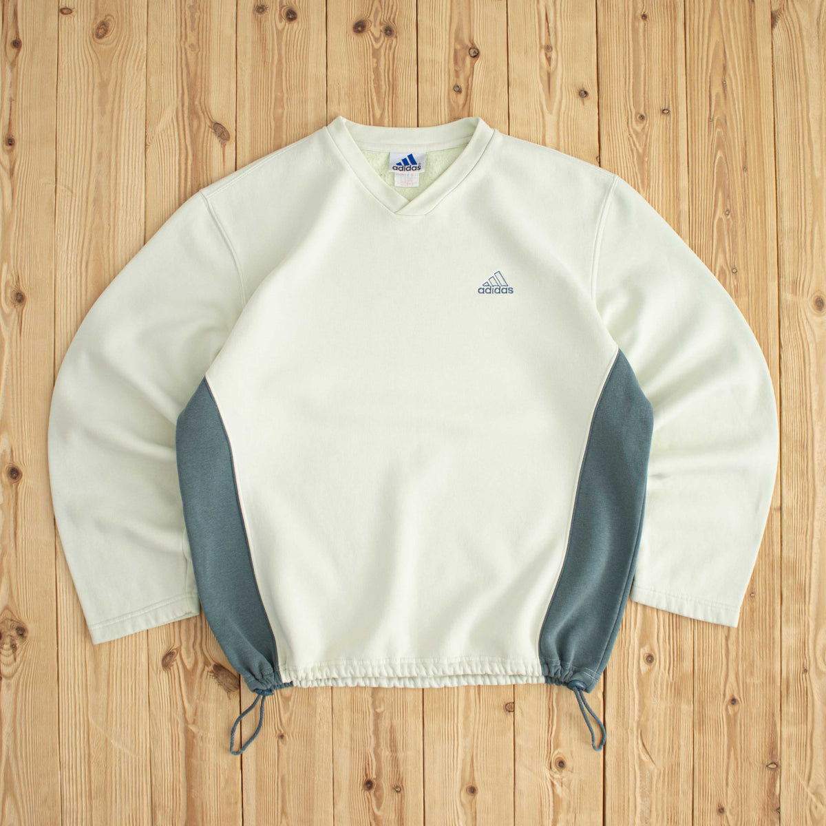 (M) Adidas Vintage Essential Embroidered Sweatshirt Beige