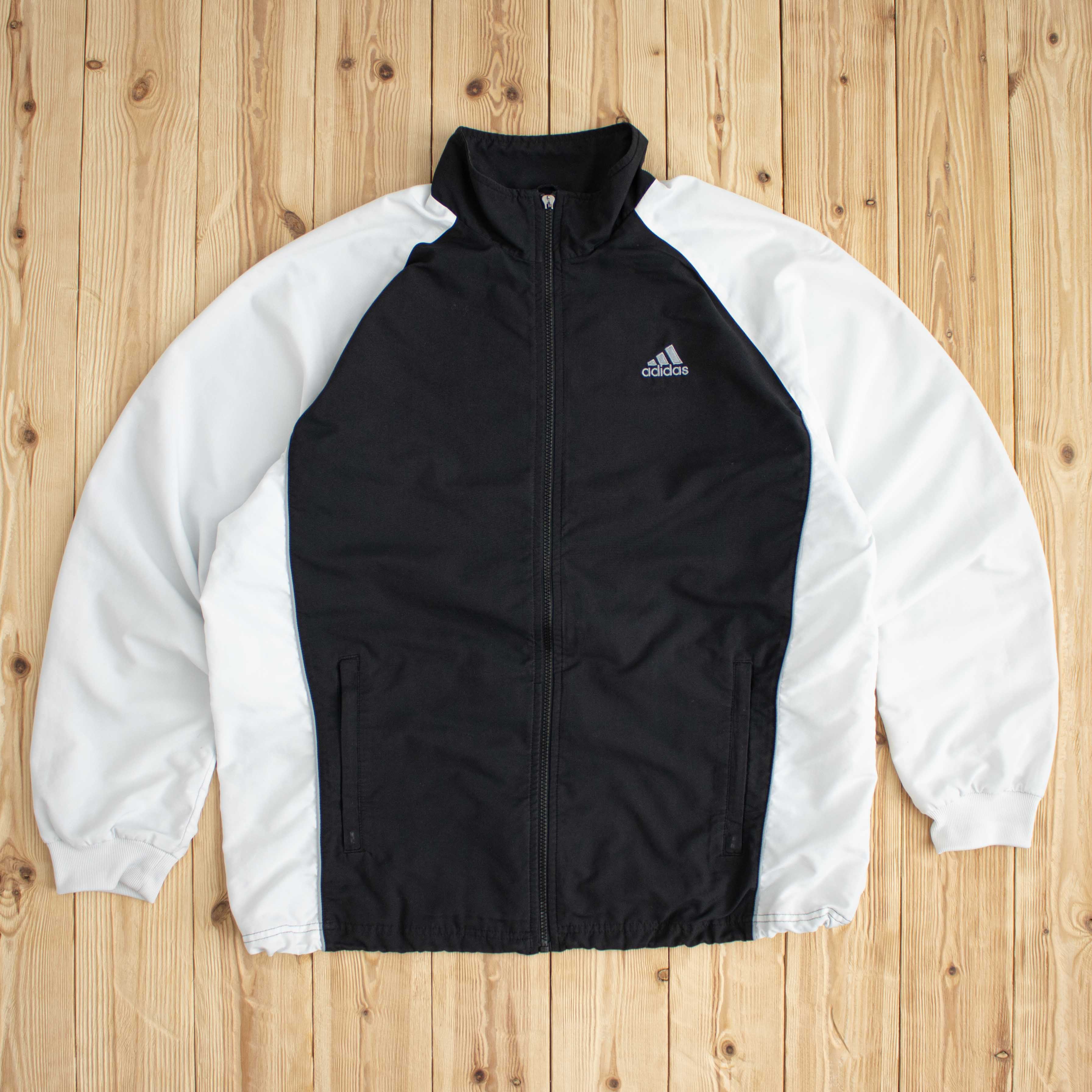 (L) Vintage Adidas Essential Embroidered Jacket