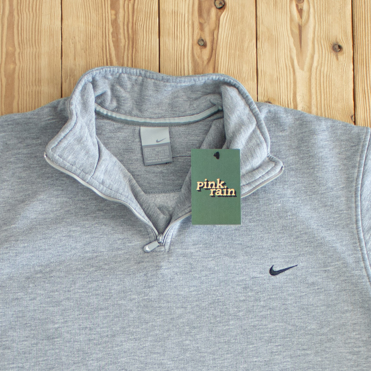 (L) Nike Vintage Essential Embroidered Quarter-Zip Gray