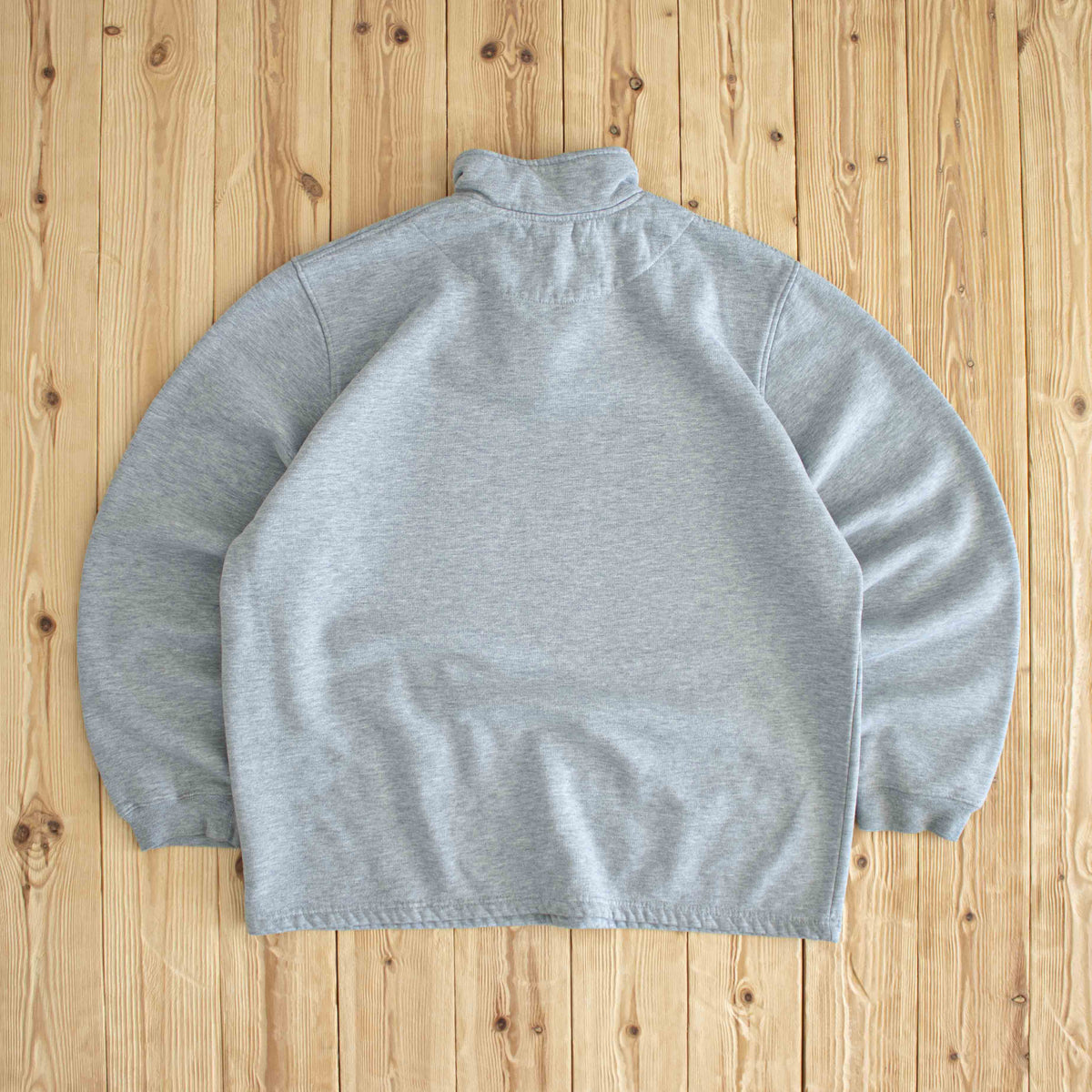 (L) Nike Vintage Essential Embroidered Quarter-Zip Gray