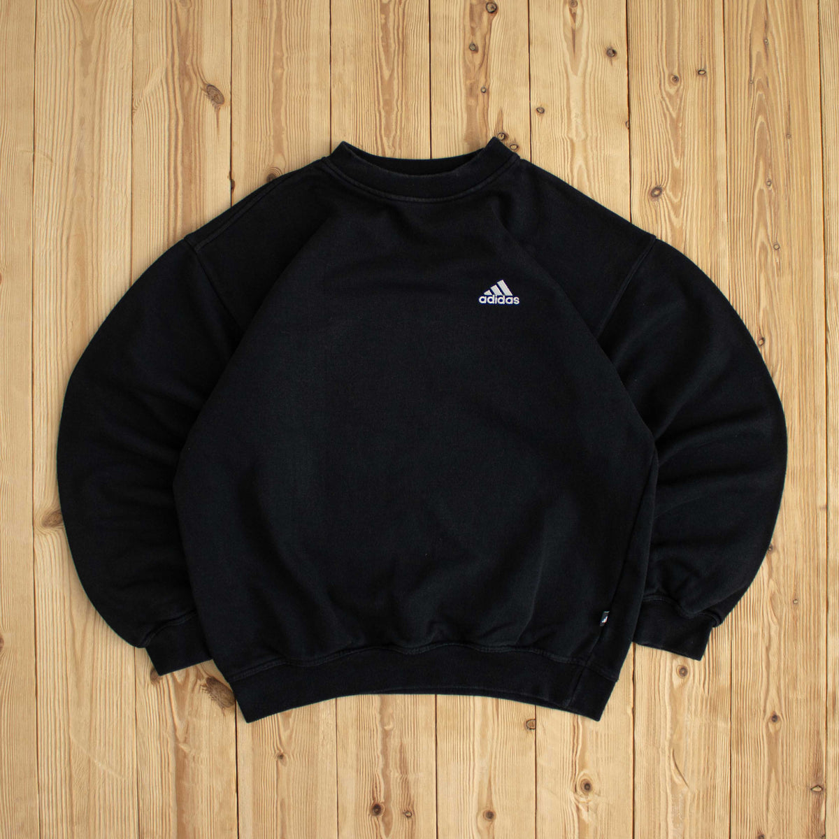 (M) Adidas Vintage Essential Embroidered Sweatshirt Black