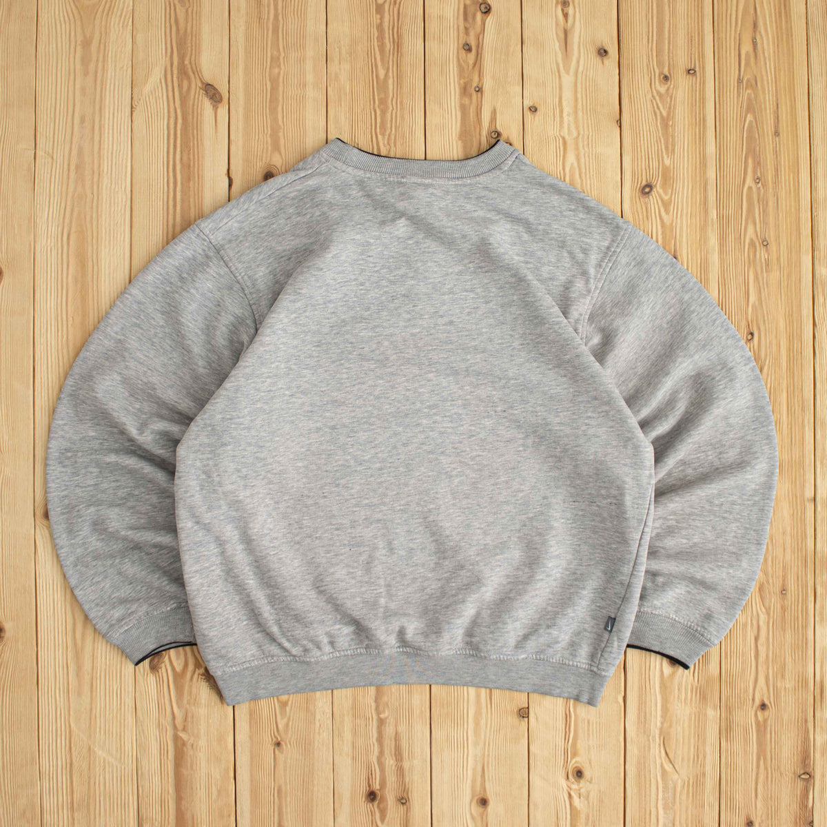 (S/M) Nike Athletic Vintage Embroidered Sweatshirt Gray