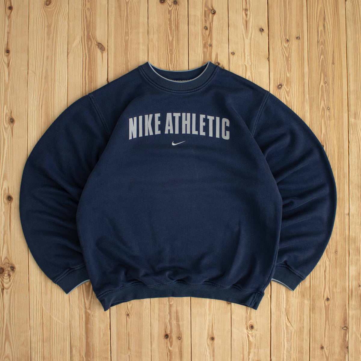 (M/L) Nike Athletic Vintage Embroidered Sweatshirt Blue