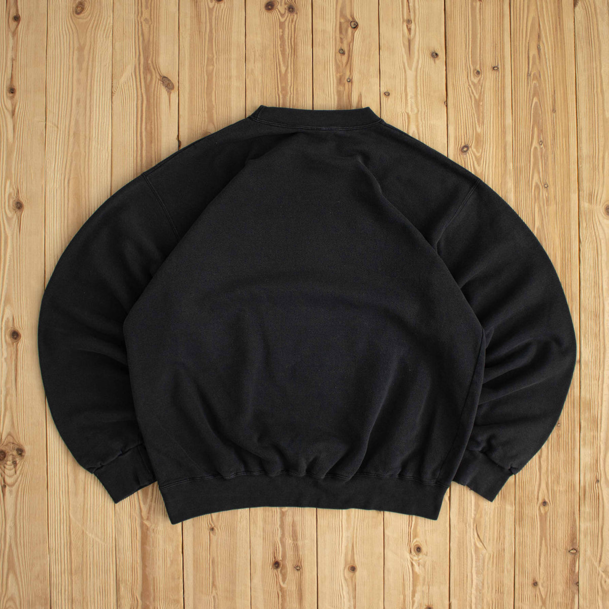 (L) Champion Authentic Athletic Vintage Embroidered Sweatshirt Black