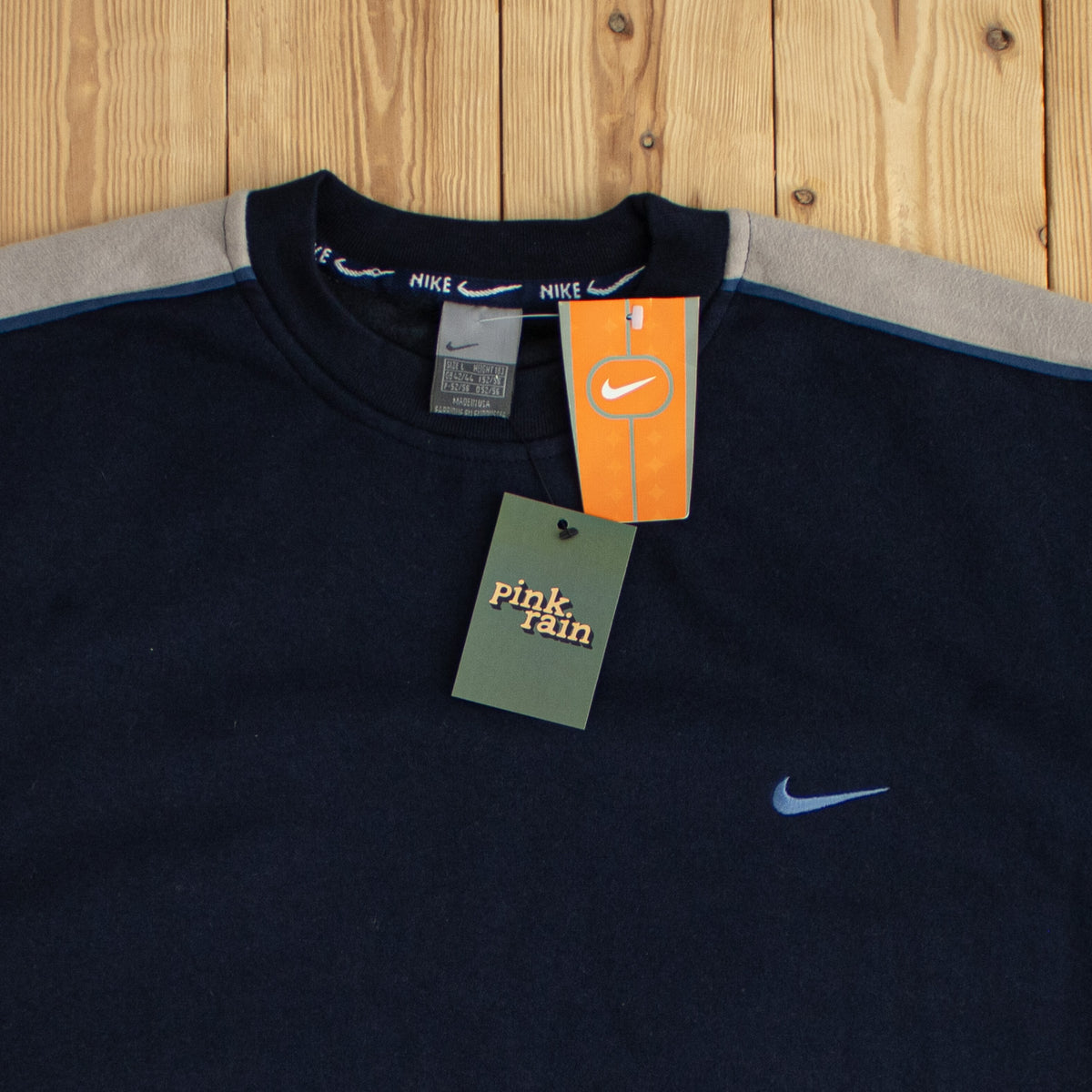 (L) Nike Vintage Essential Embroidered Sweatshirt Blue