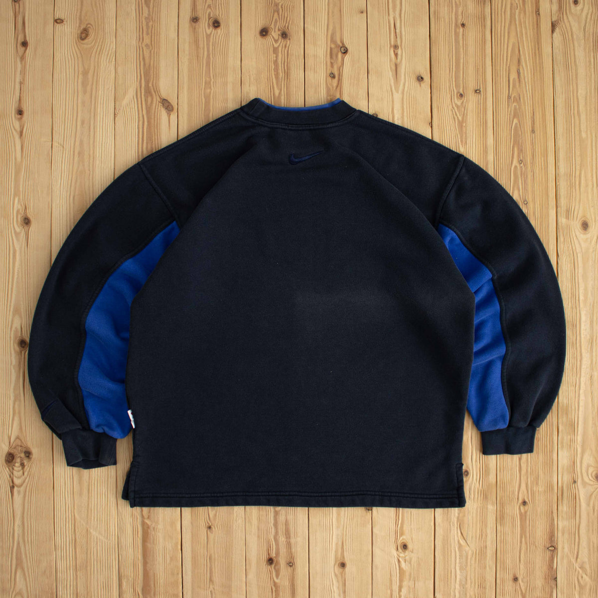 (L) Nike Spell Out Vintage Embroidered Sweatshirt Blue