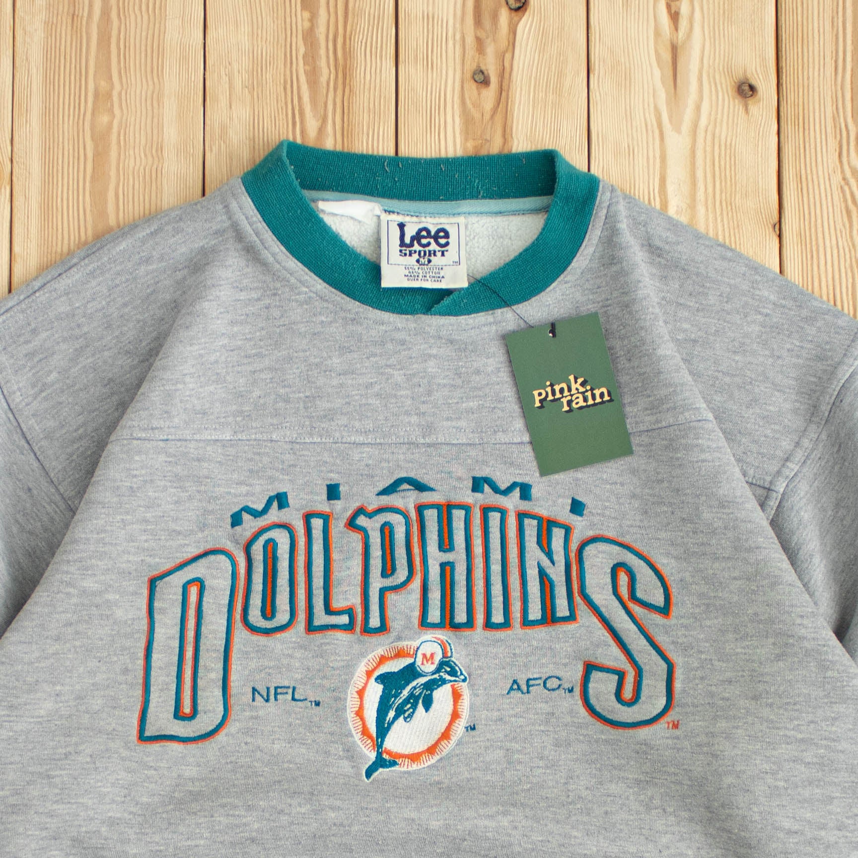 (M) Vintage Miami Dolphins Lee Embroidered Sweatshirt