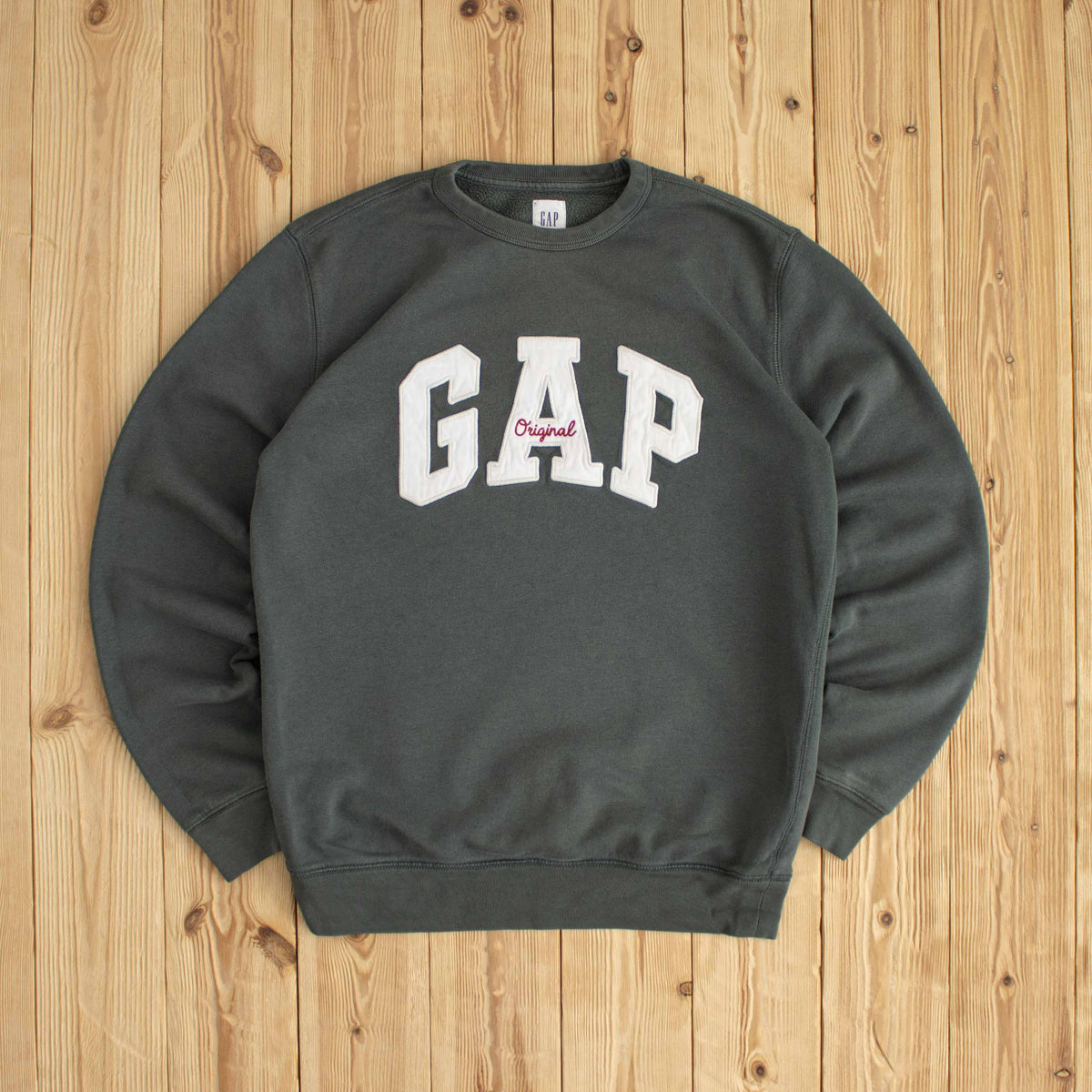 (S) GAP Original Vintage Embroidered Sweatshirt Green