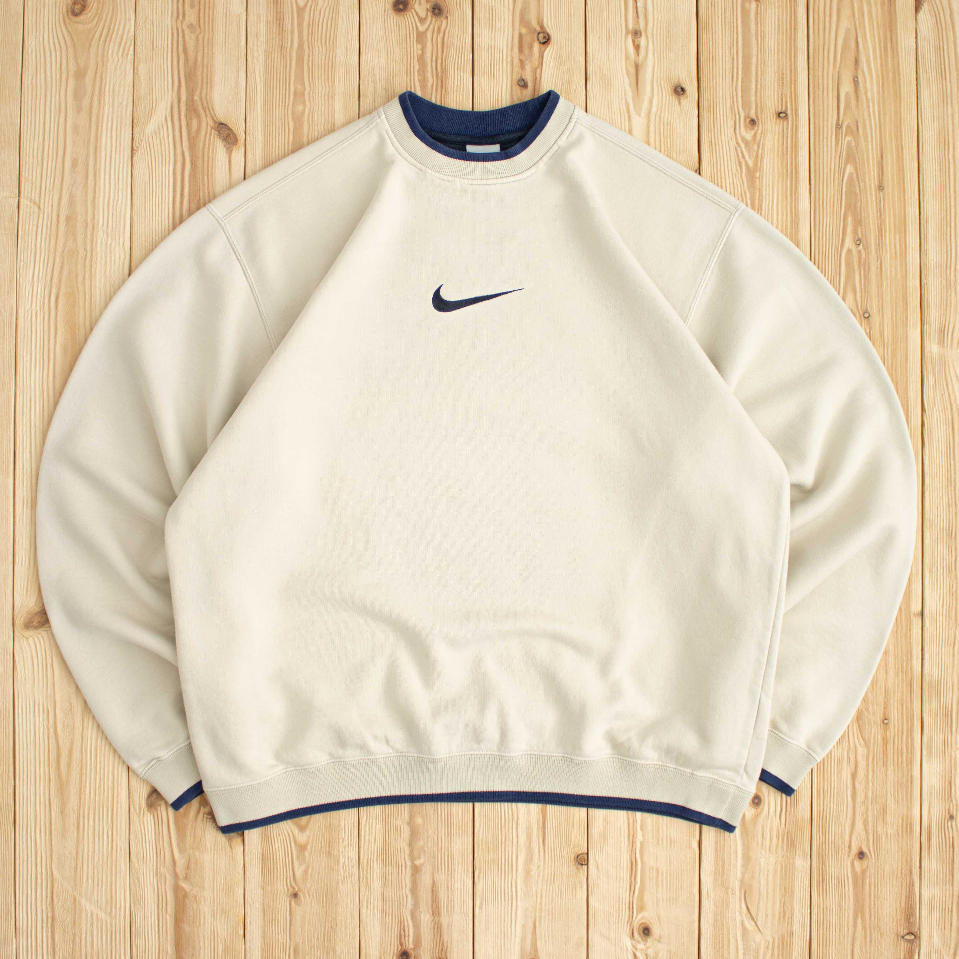 (L) Vintage Nike Swoosh Embroidered Sweatshirt