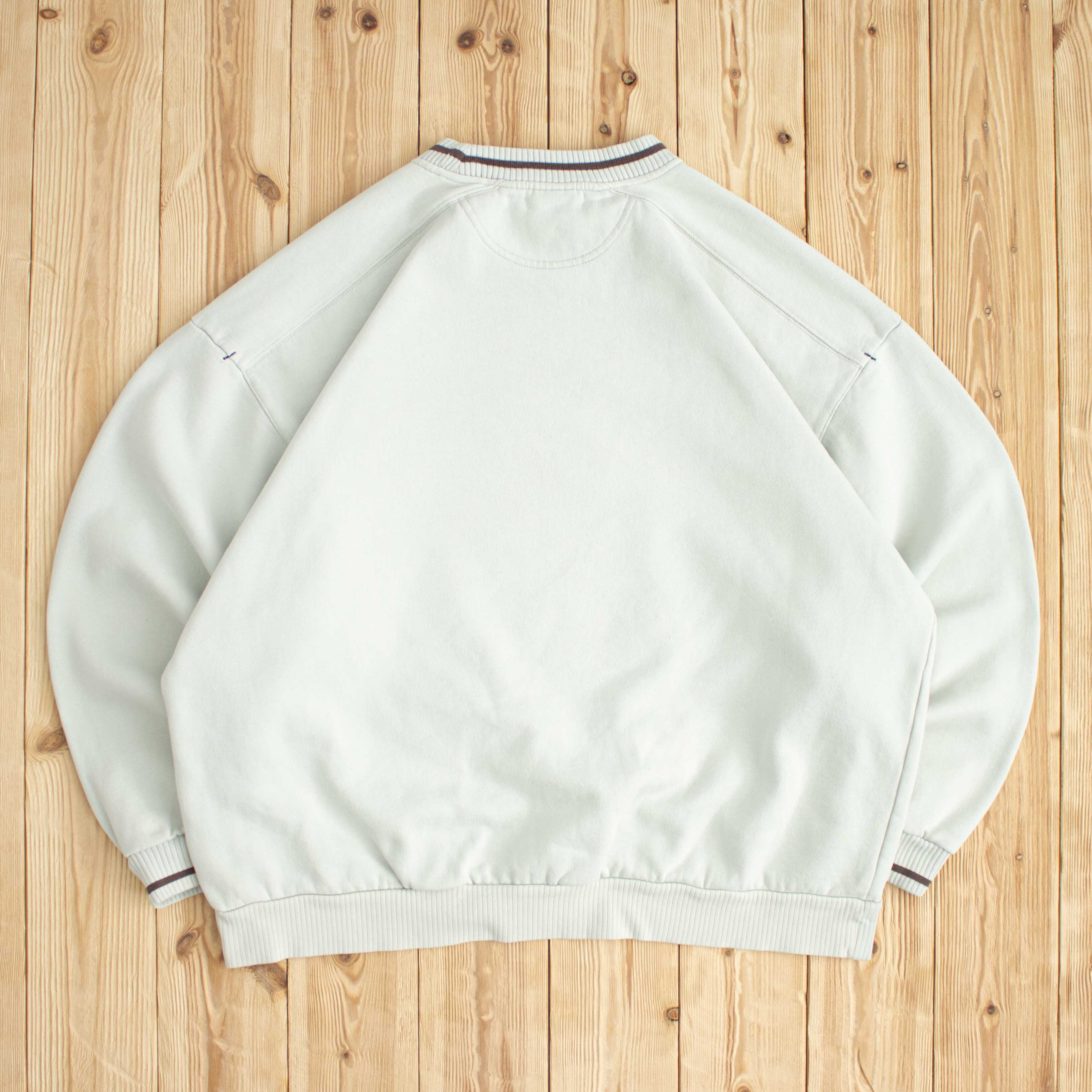 (XL) Vintage Nike Spell Out Embroidered Sweatshirt
