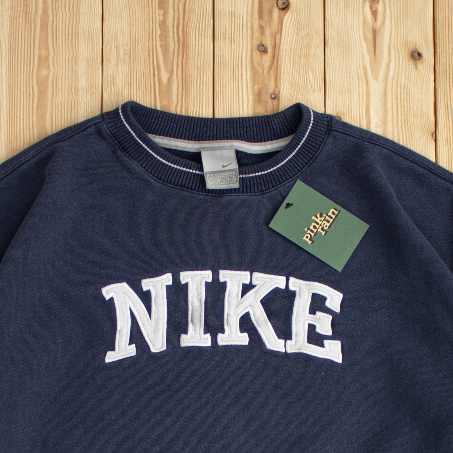 (L) Vintage Nike Spell Out Embroidered Sweatshirt