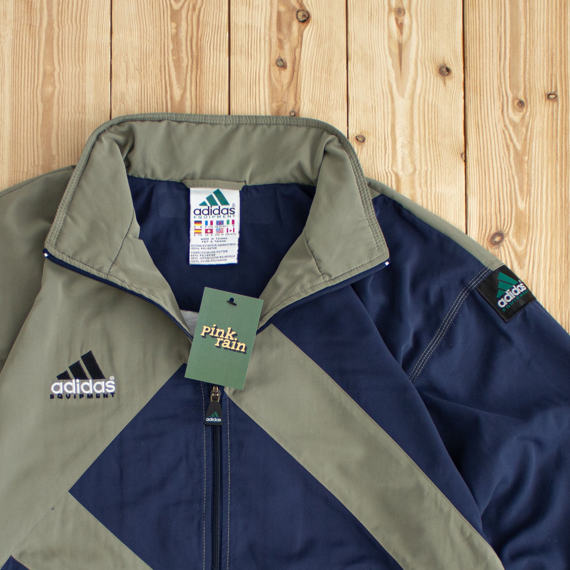 (M/L) Vintage Adidas Equipment Embroidered Jacket