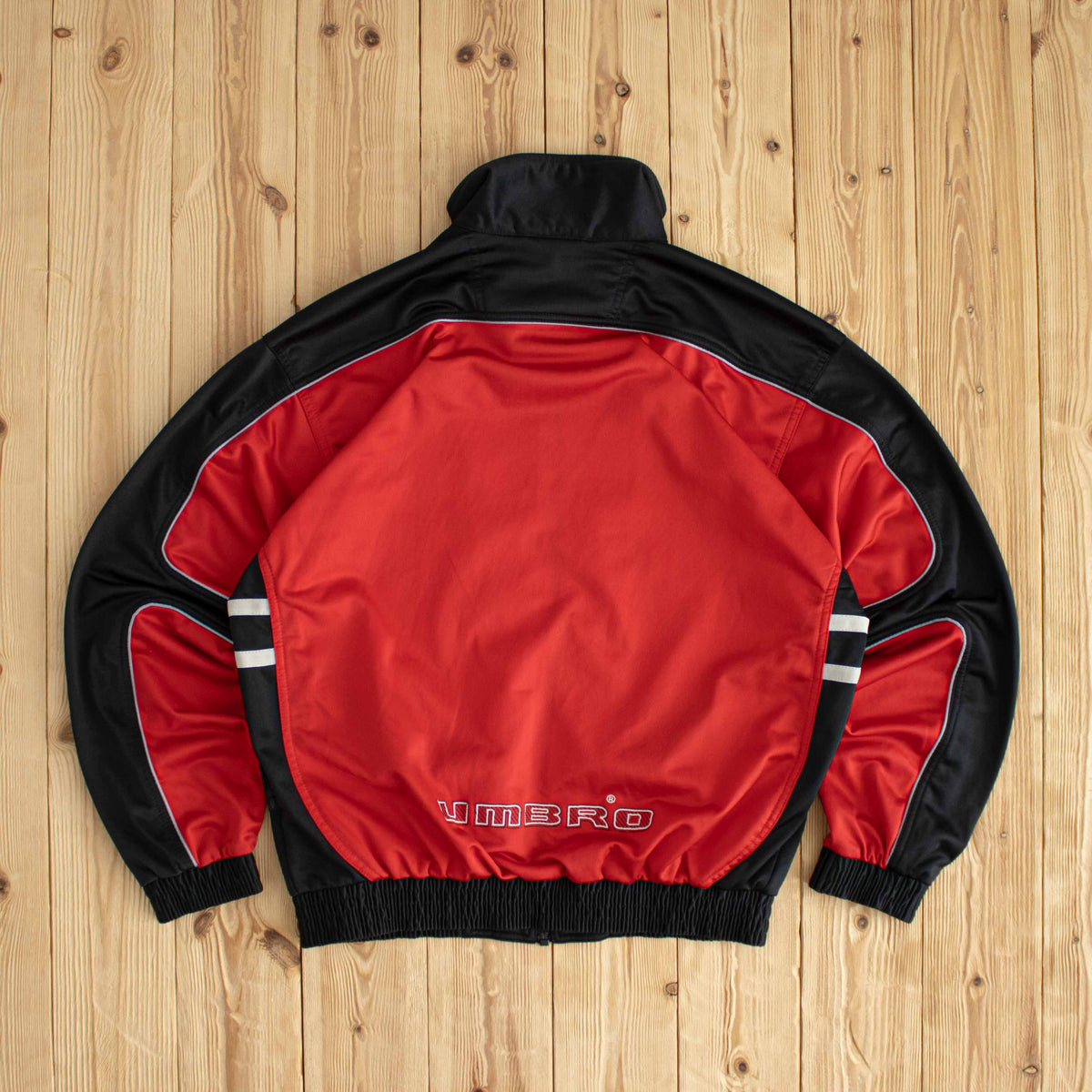 (M) Umbro Vintage Embroidered Full-Zip Sweatshirt Red
