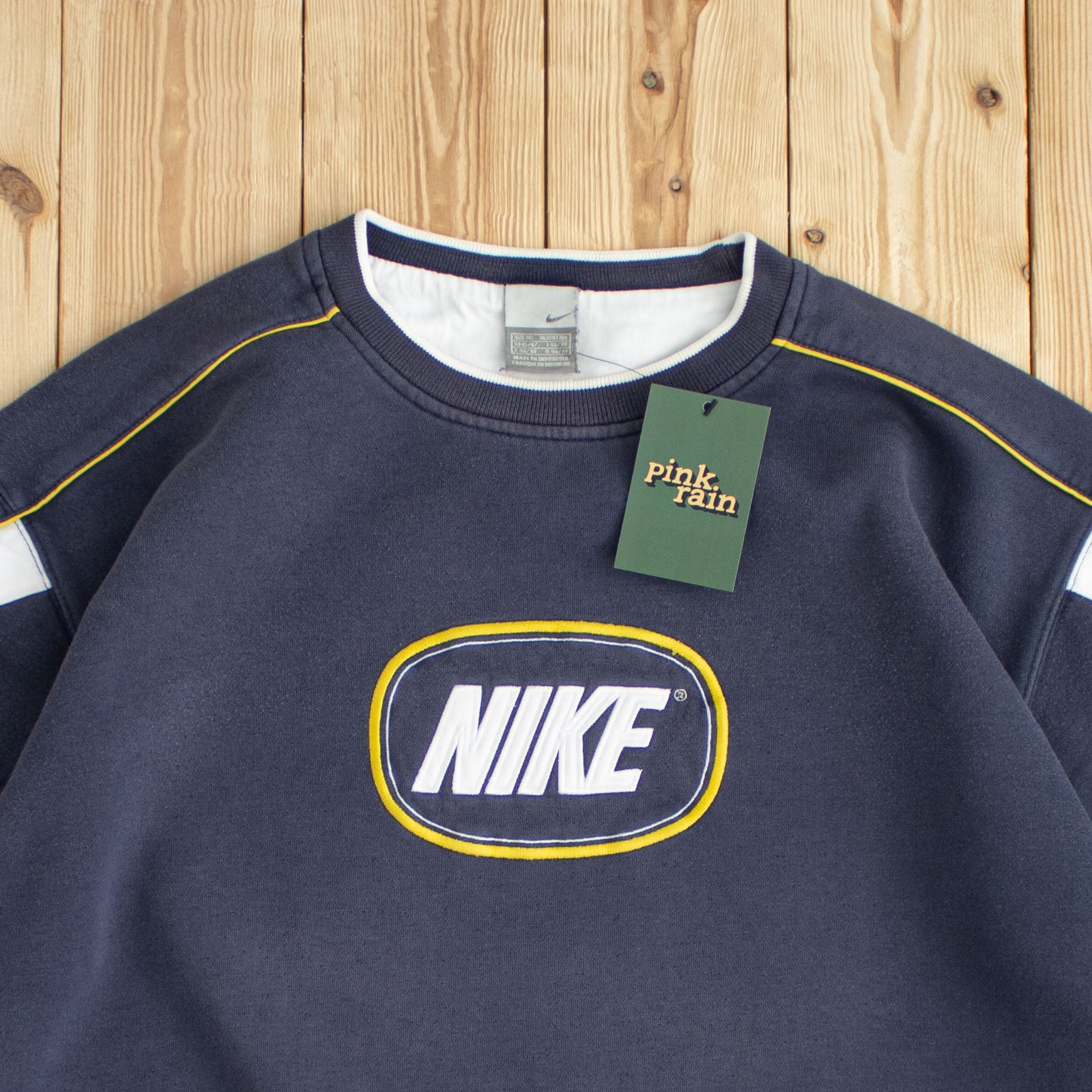 (L/XL) Vintage Nike Spell Out Embroidered Sweatshirt